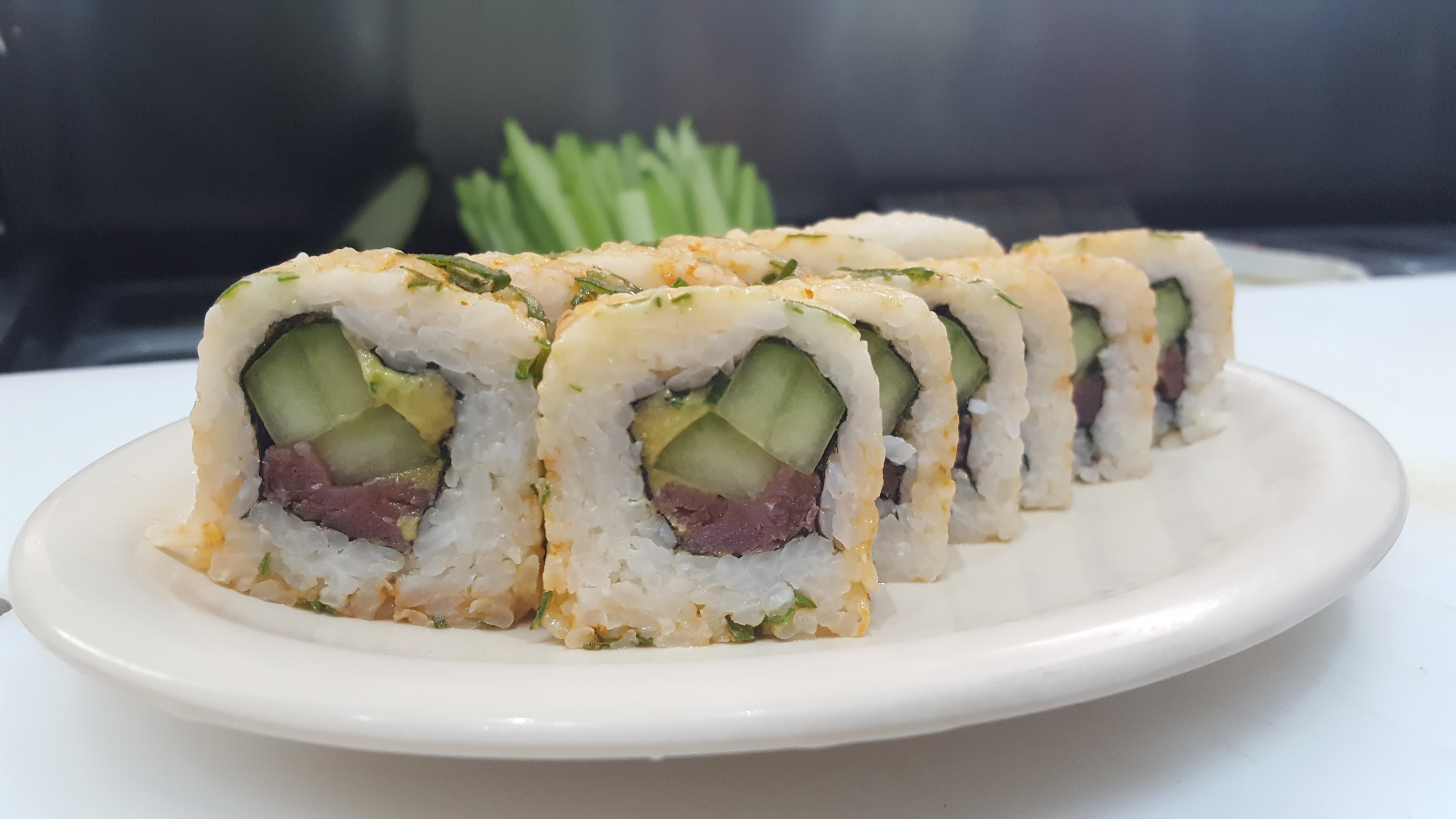 Mikono Sushi Bar image 1