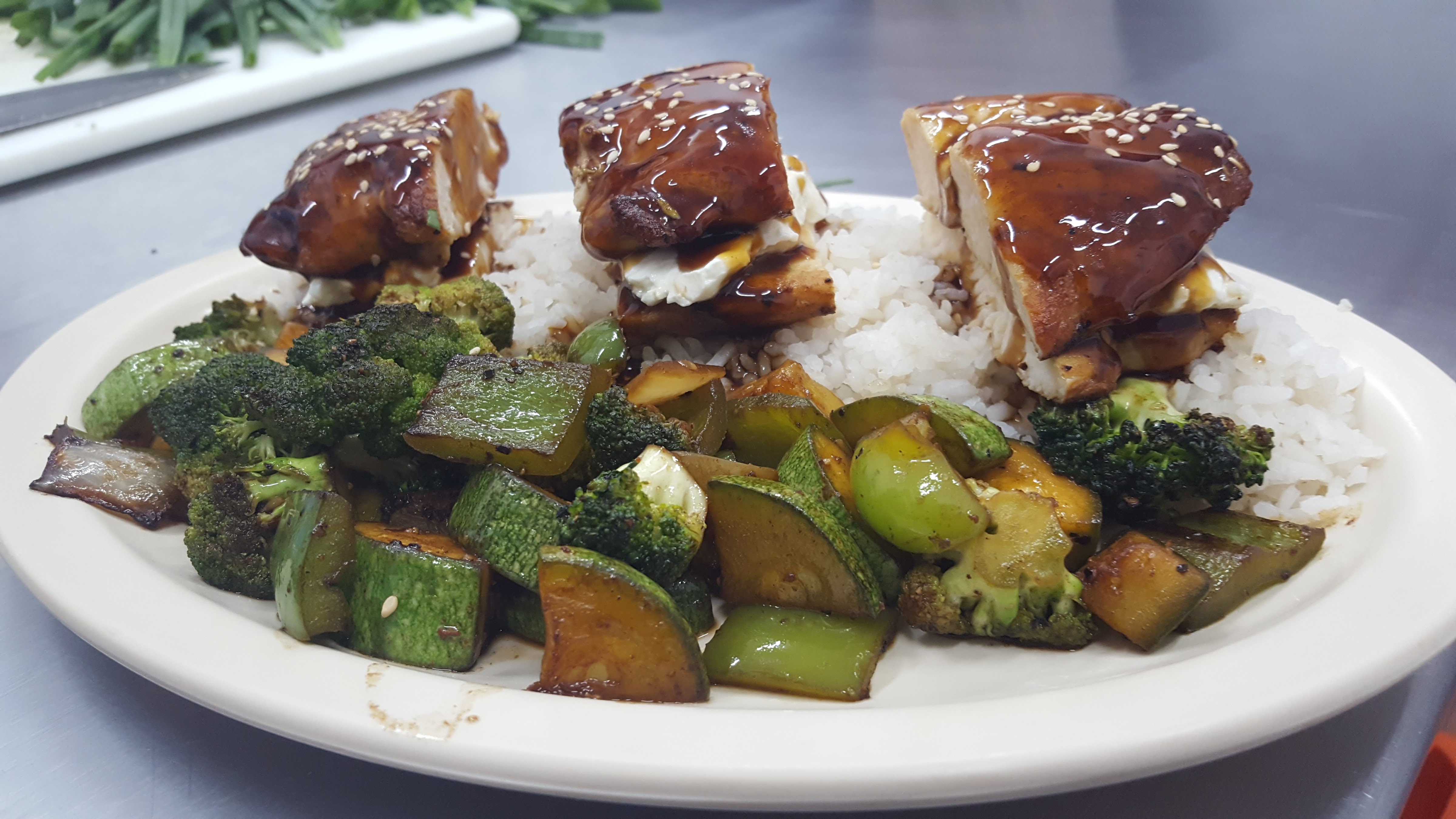 Mikono Sushi Bar image 6