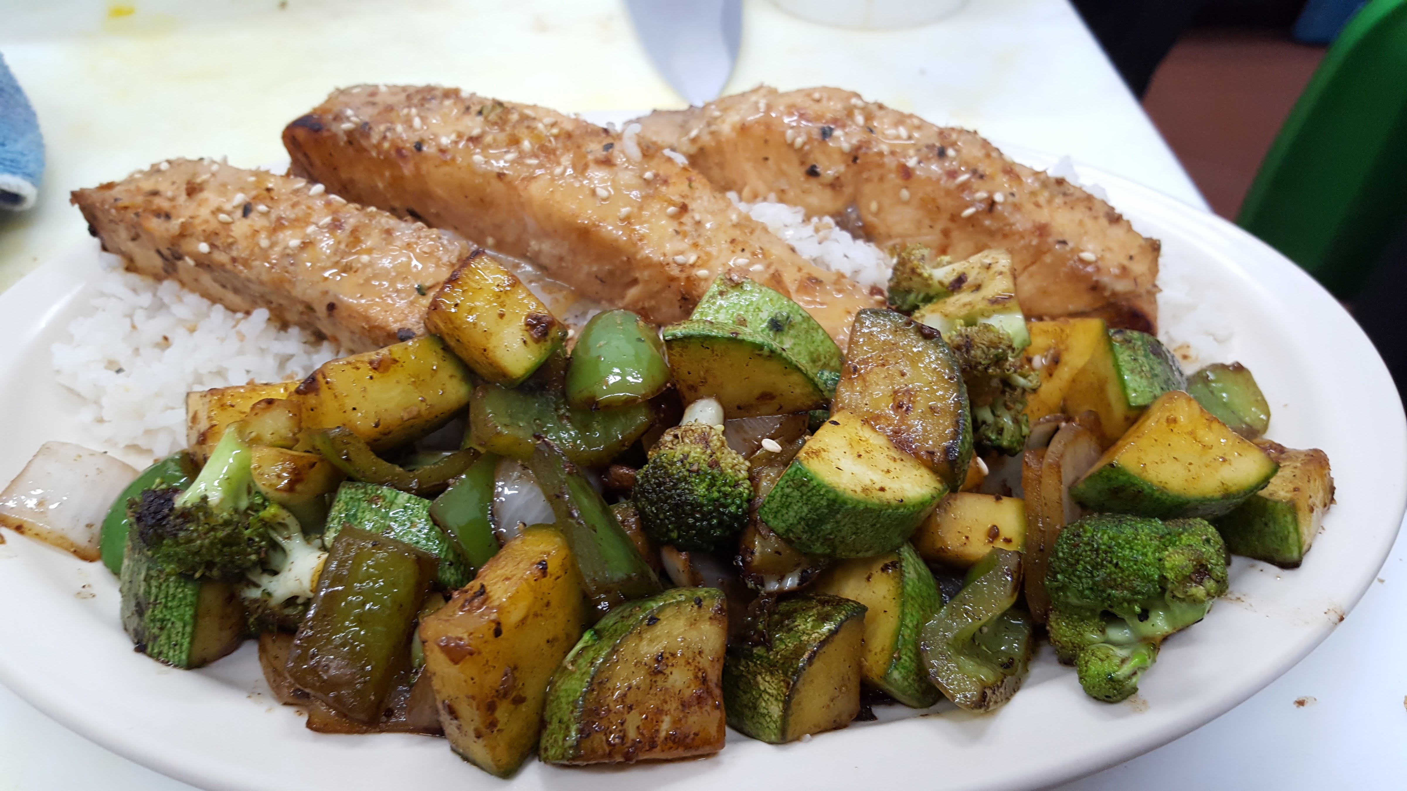 Mikono Sushi Bar image 8