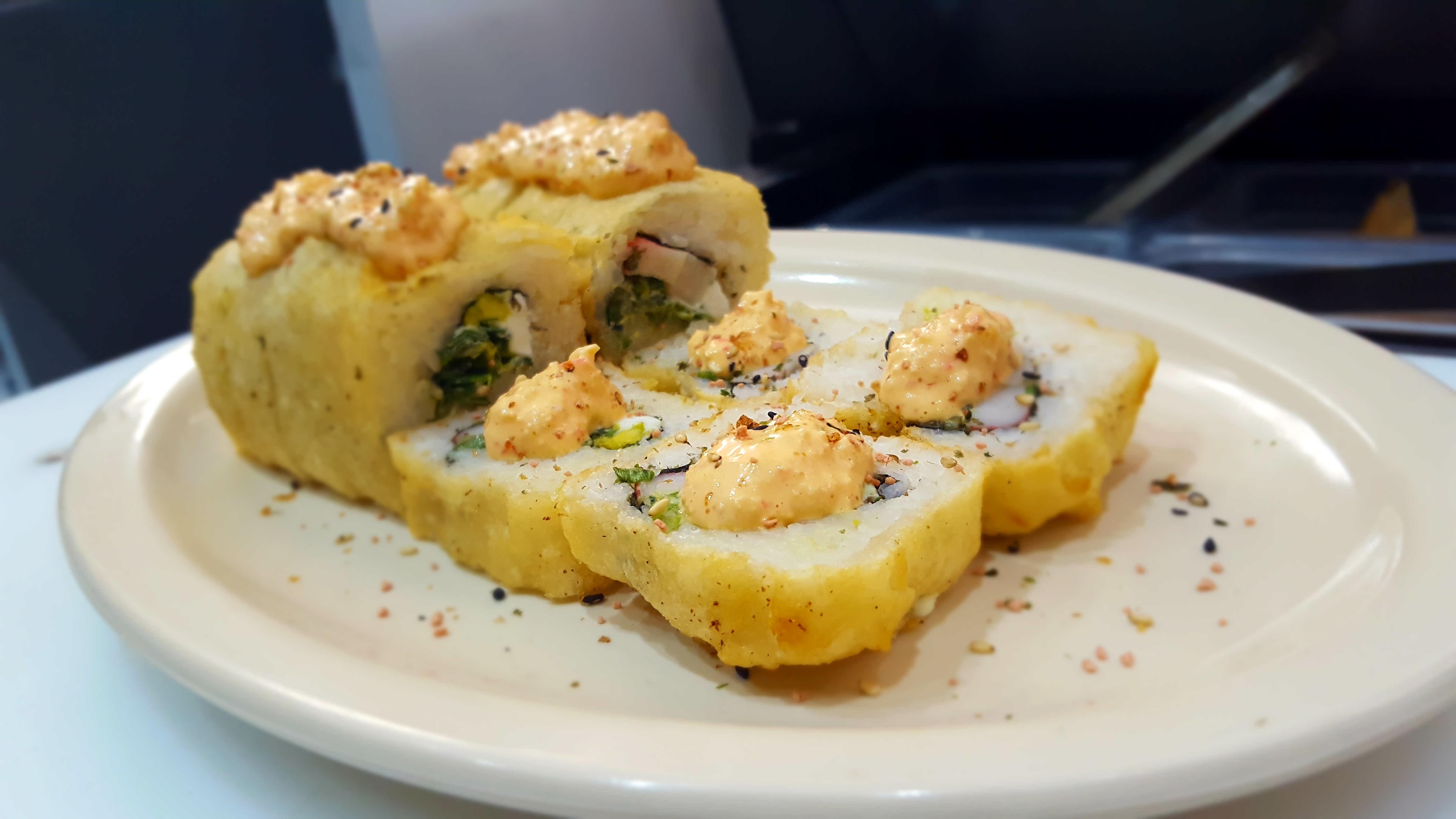 Mikono Sushi Bar image 9