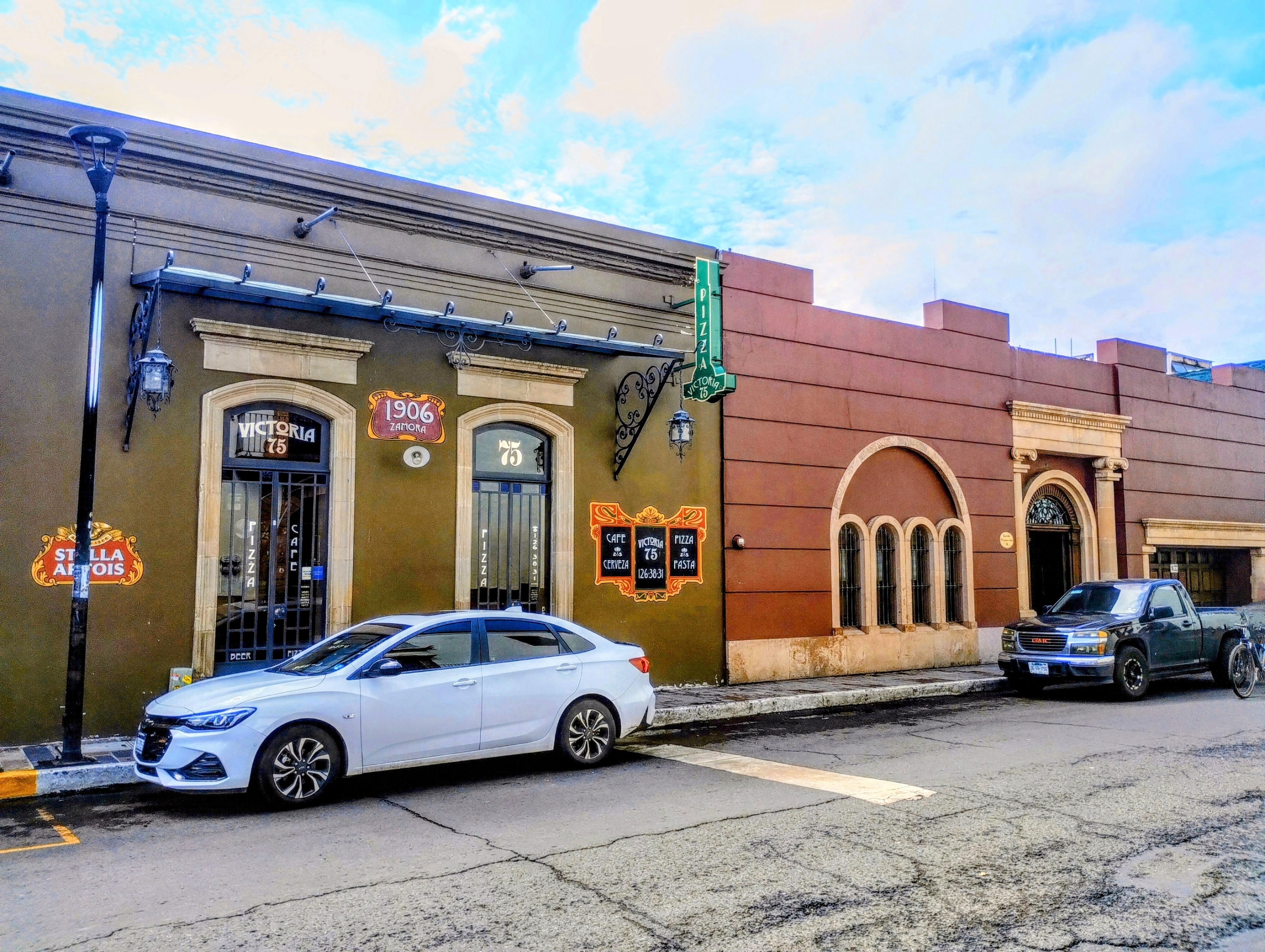 Victoria 75 image 10