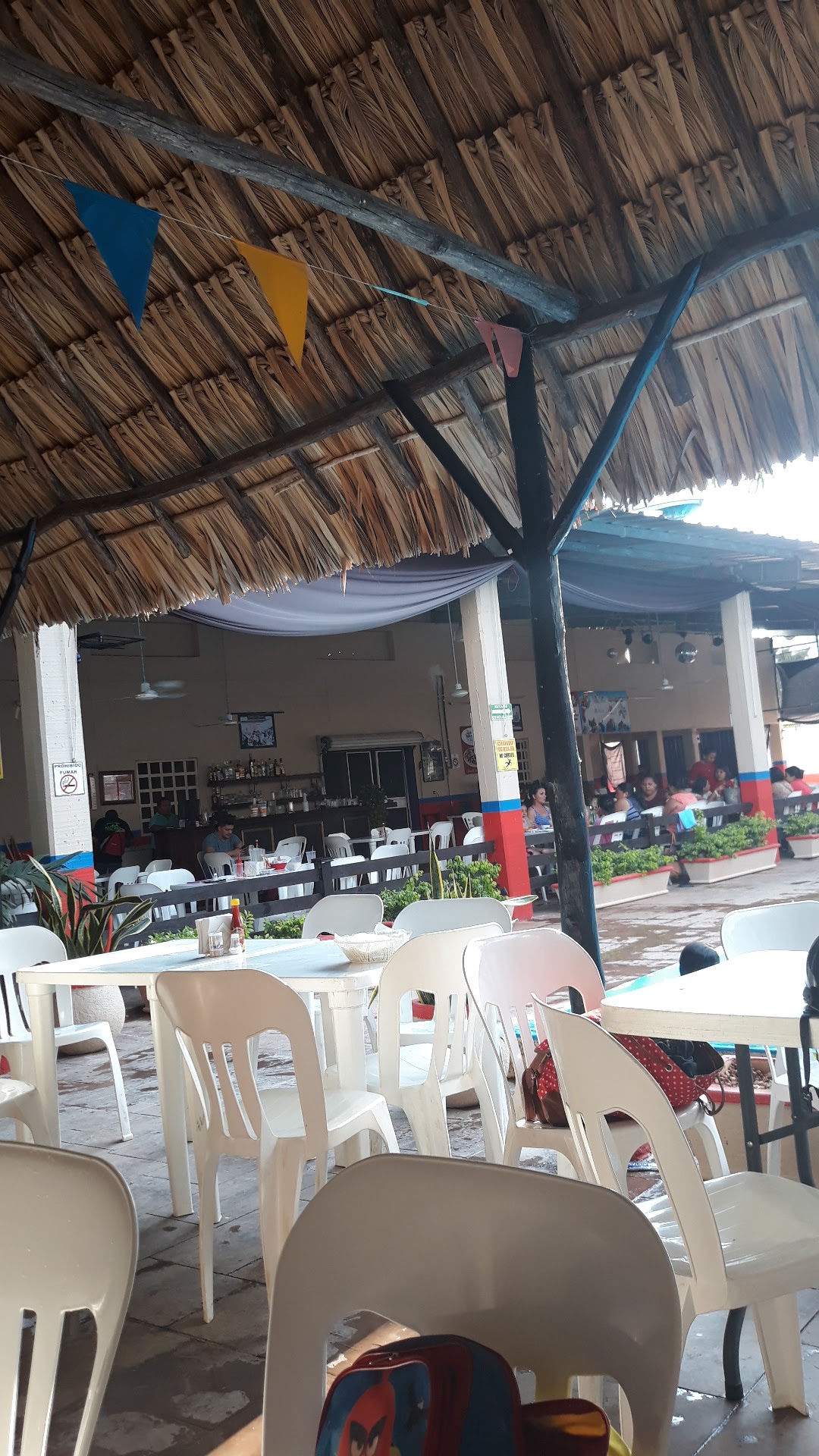 Boulevard Restauran And Grill image 7