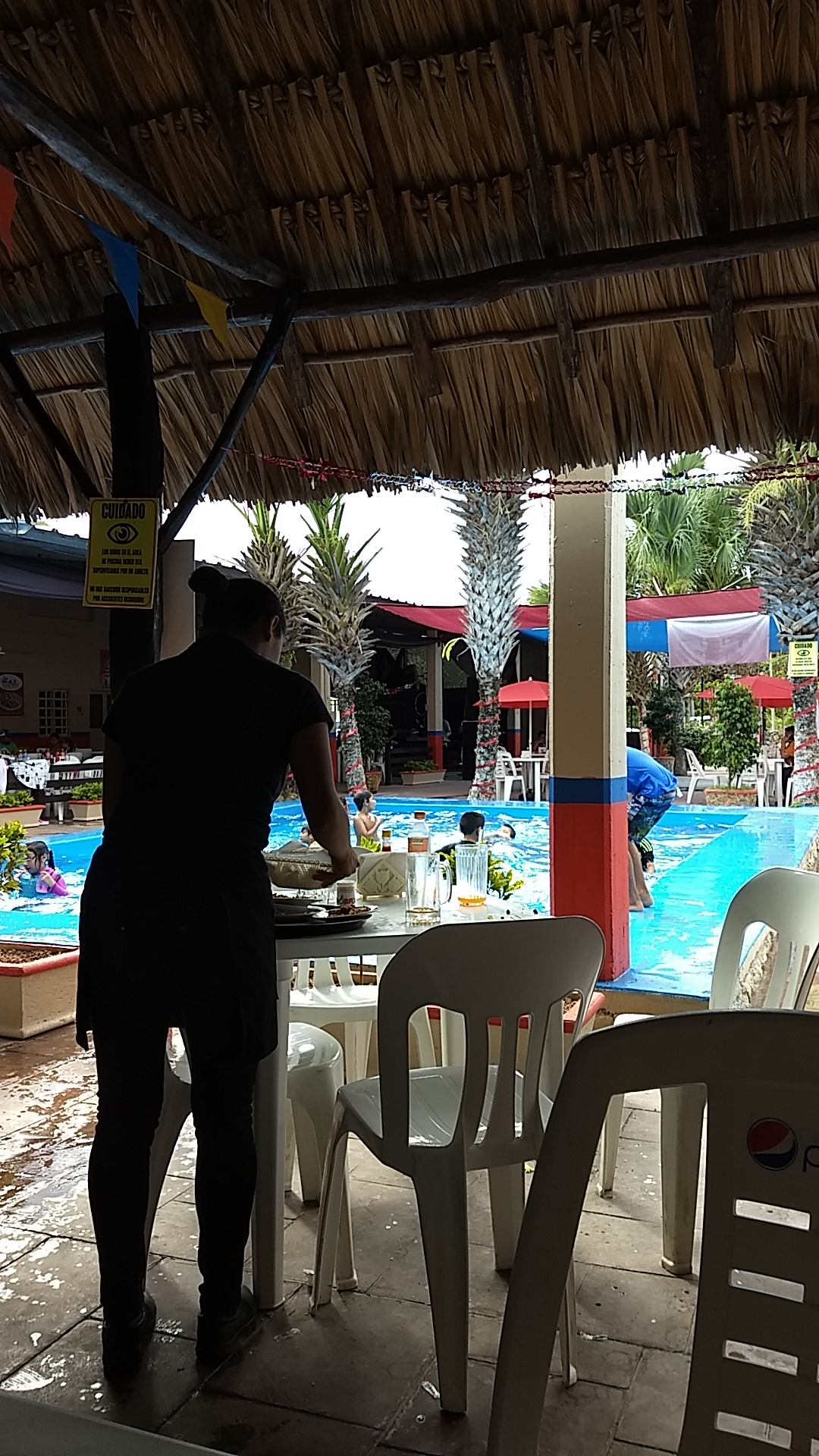 Boulevard Restauran And Grill image 8