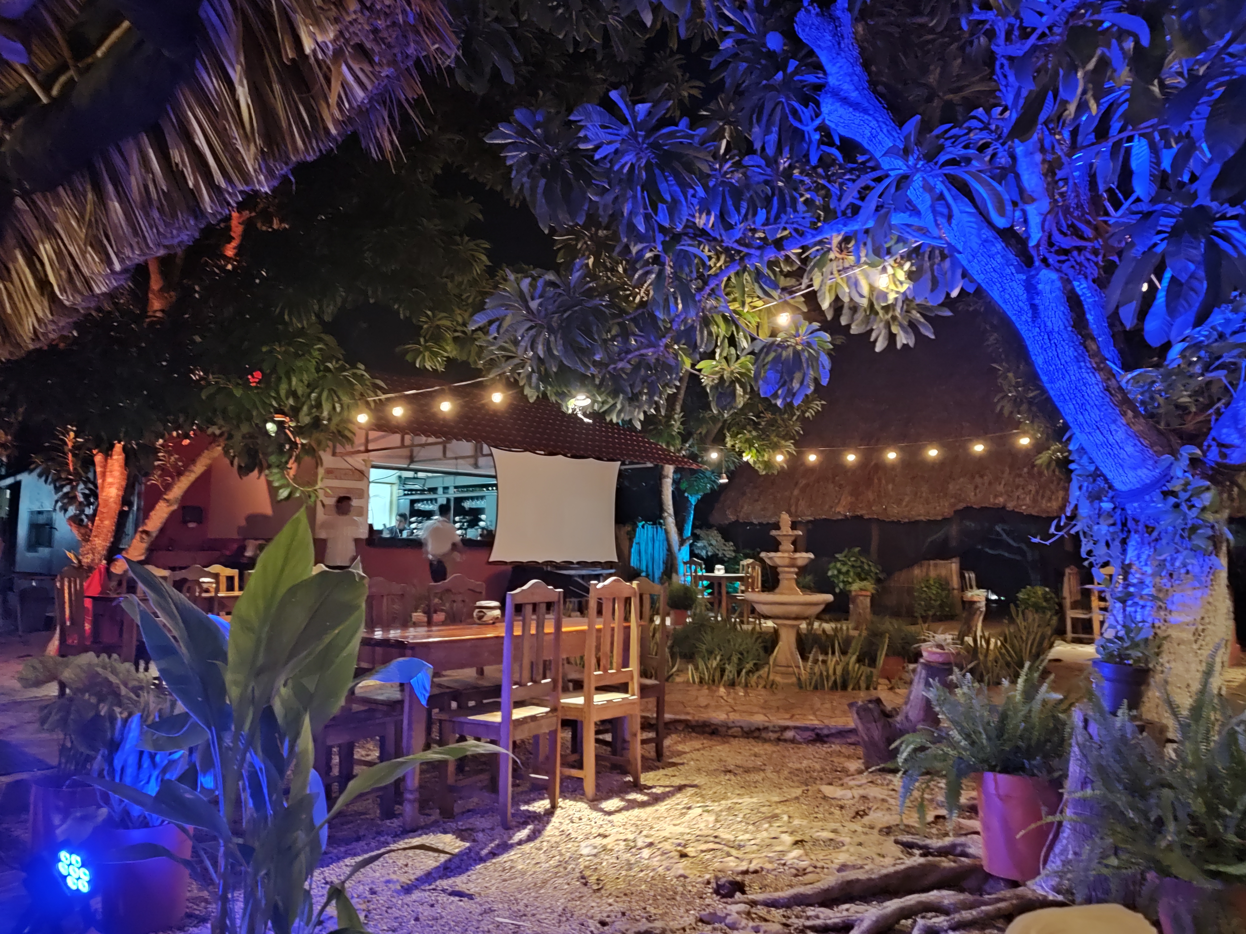 Las Torres Restaurant Bar & Grill image 4