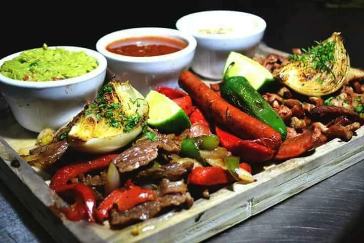 Las Torres Restaurant Bar & Grill image 8