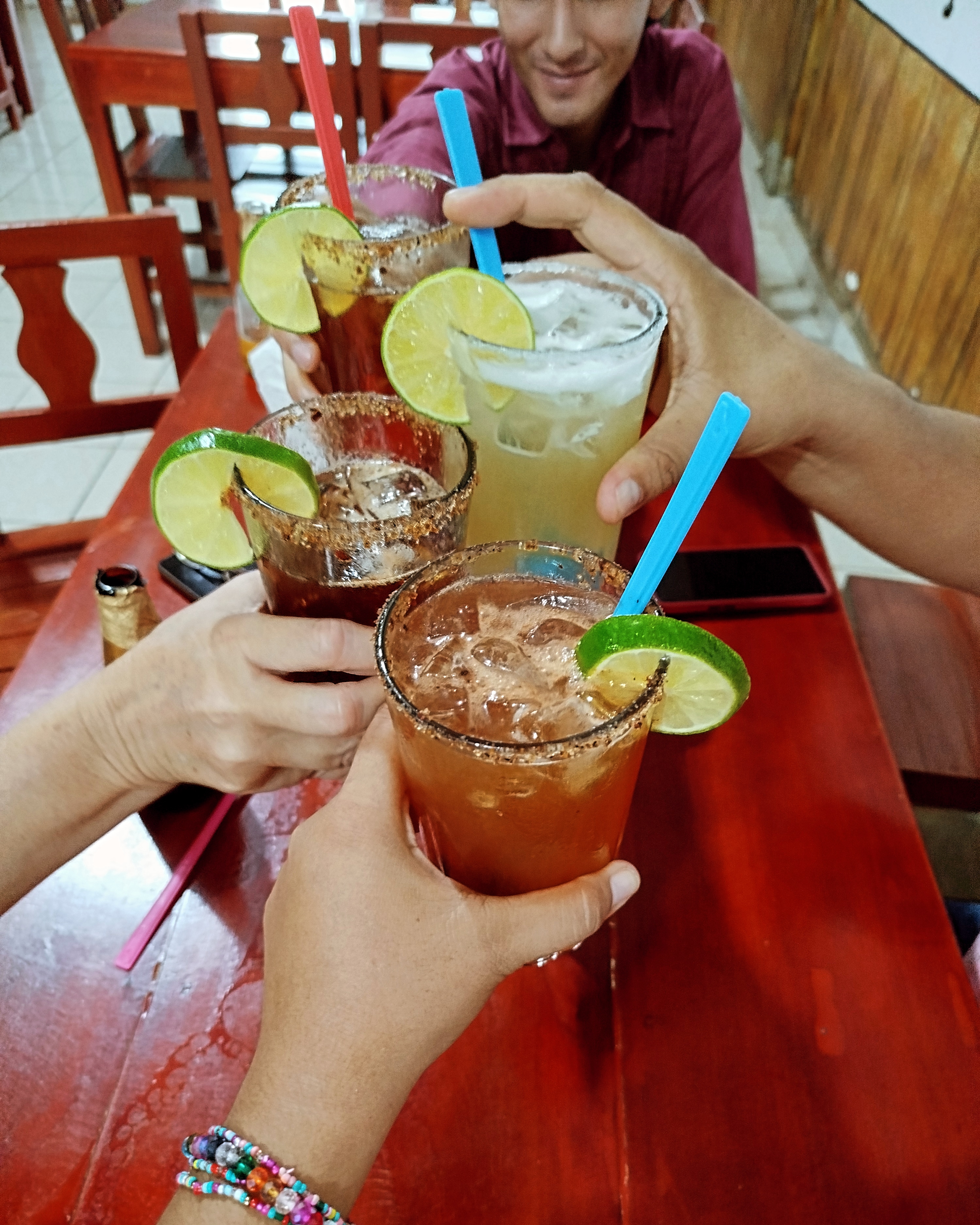 El Ferro Restaurant Familiar image 5