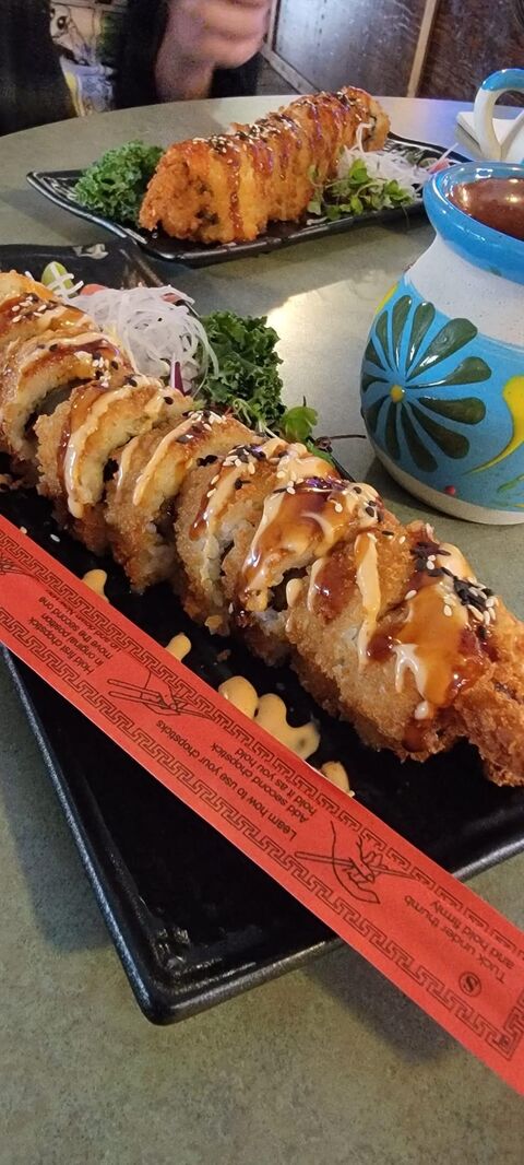 Zomos sushi & teriyaki image 6
