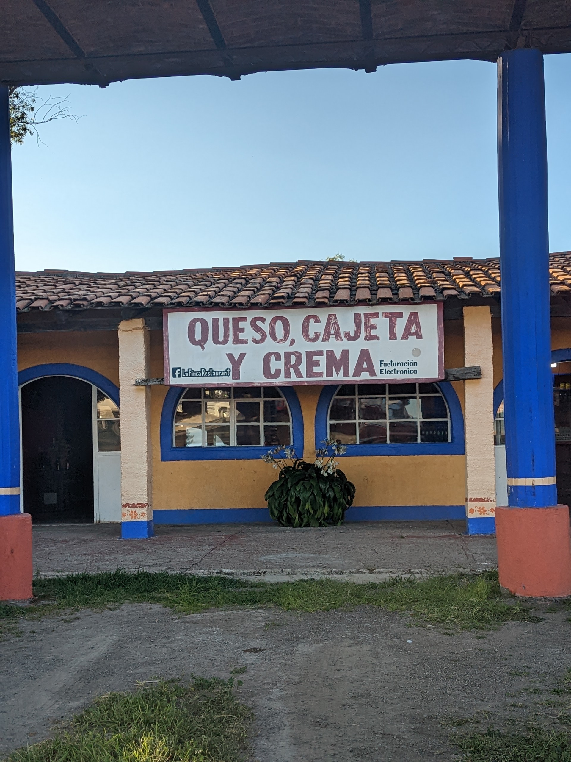 La Finca Restaurant image 5