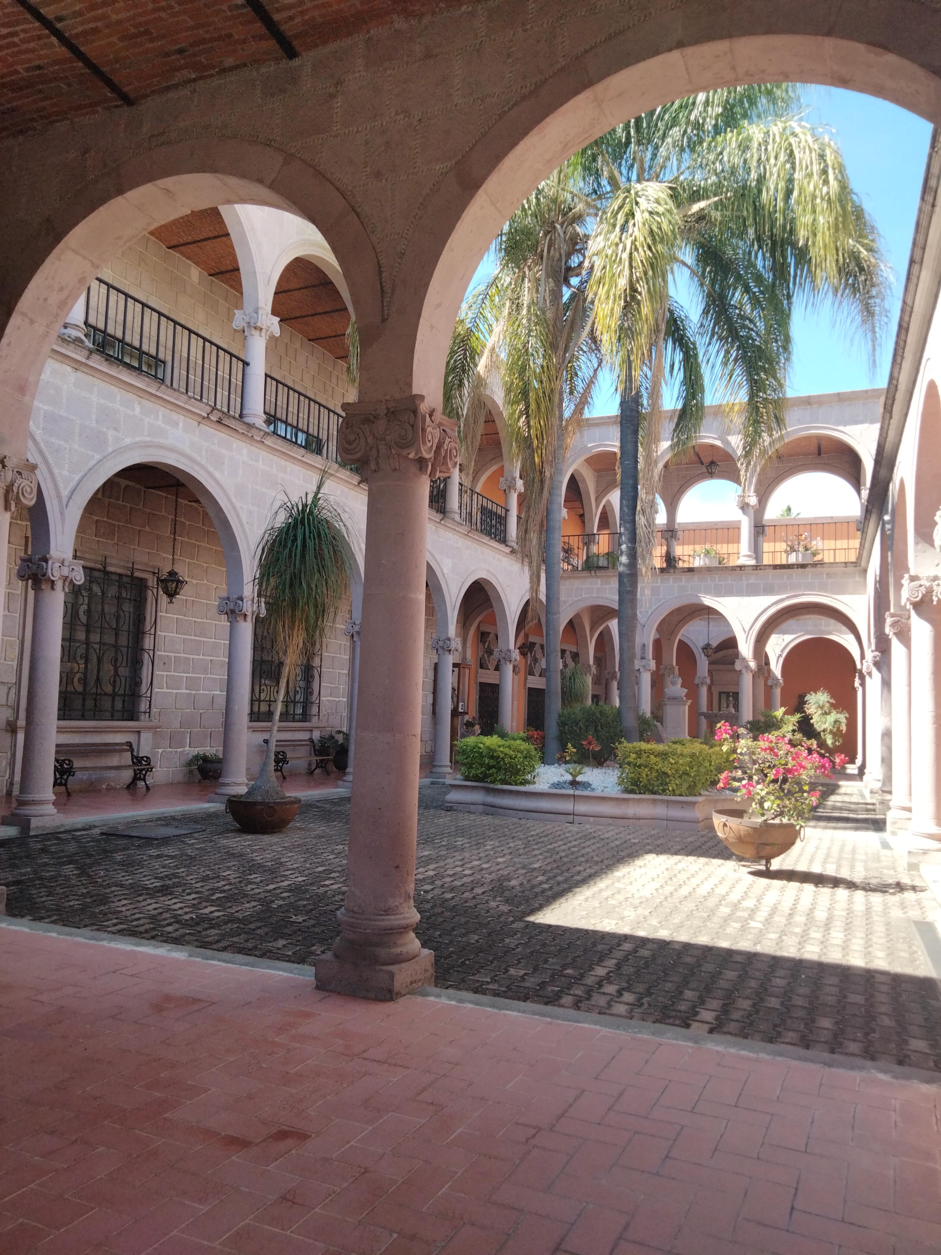 Onions Restaurant image 9