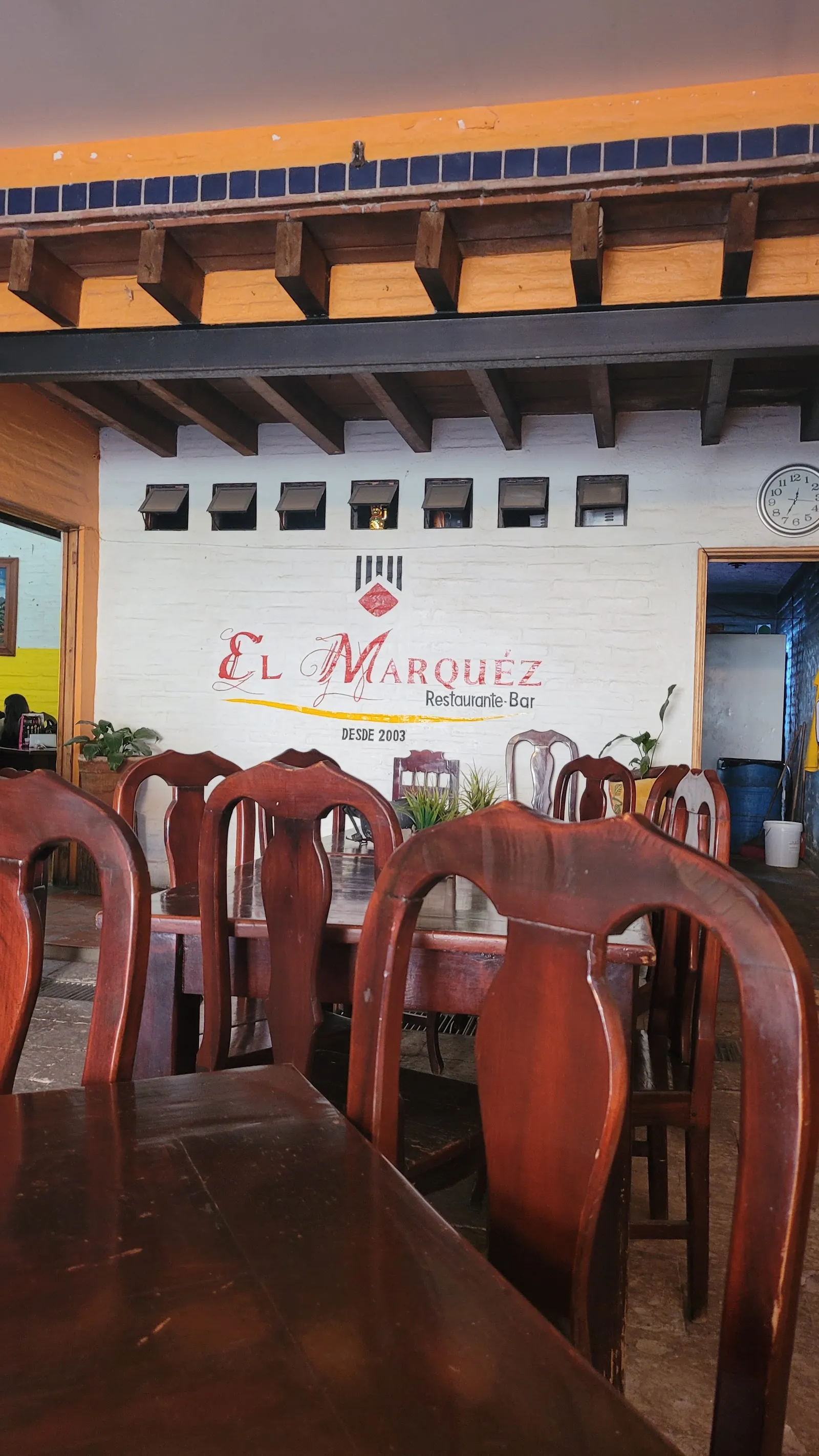 El Marquez Restaurant & Bar image 2