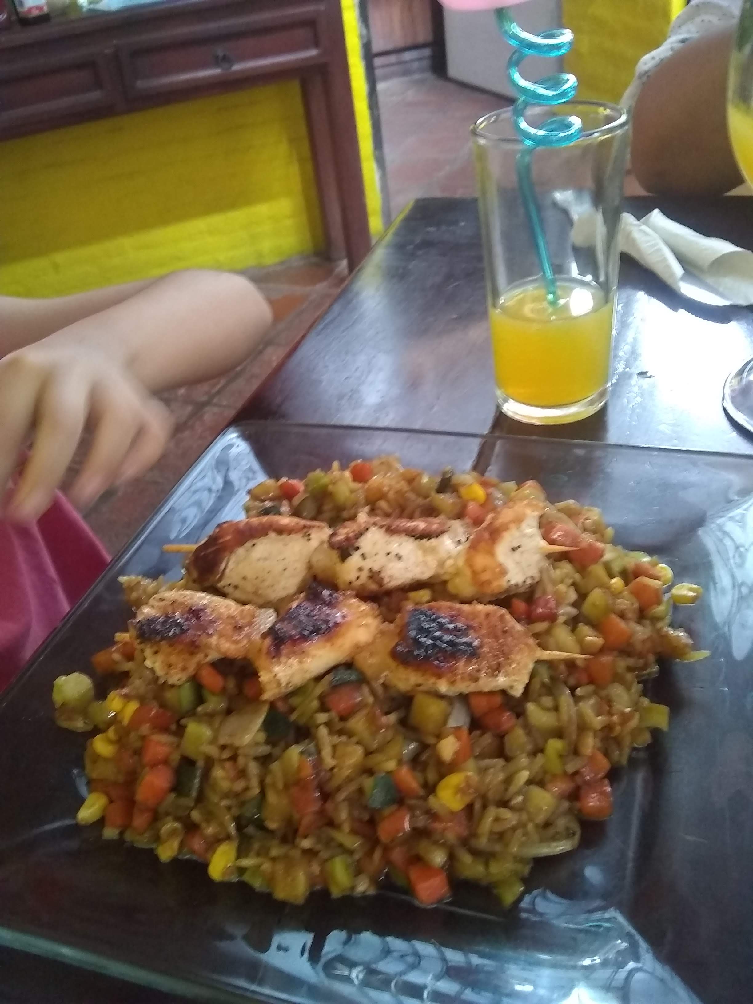 El Marquez Restaurant & Bar image 4