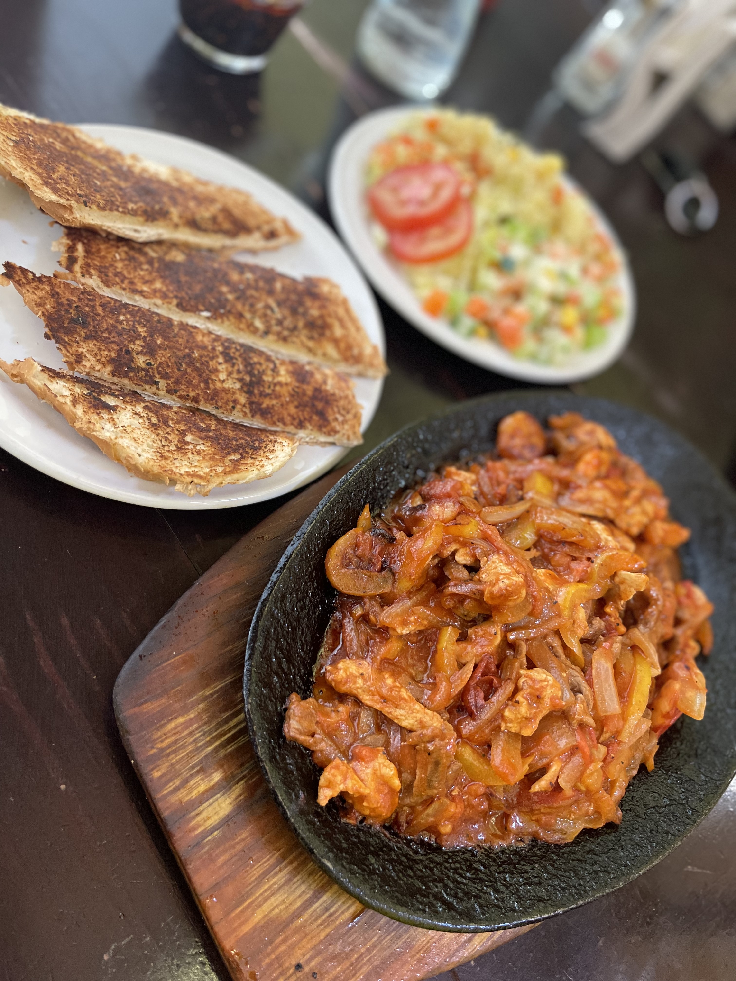 El Marquez Restaurant & Bar image 9