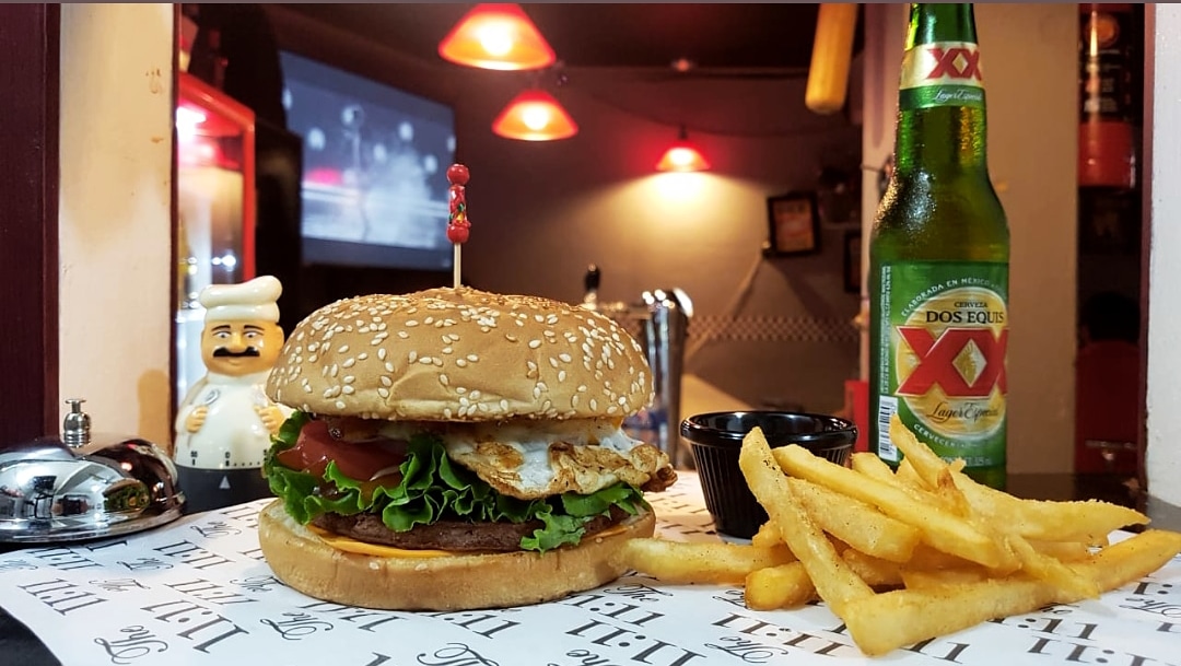 The 11:11 Restaurant-Bar image 4