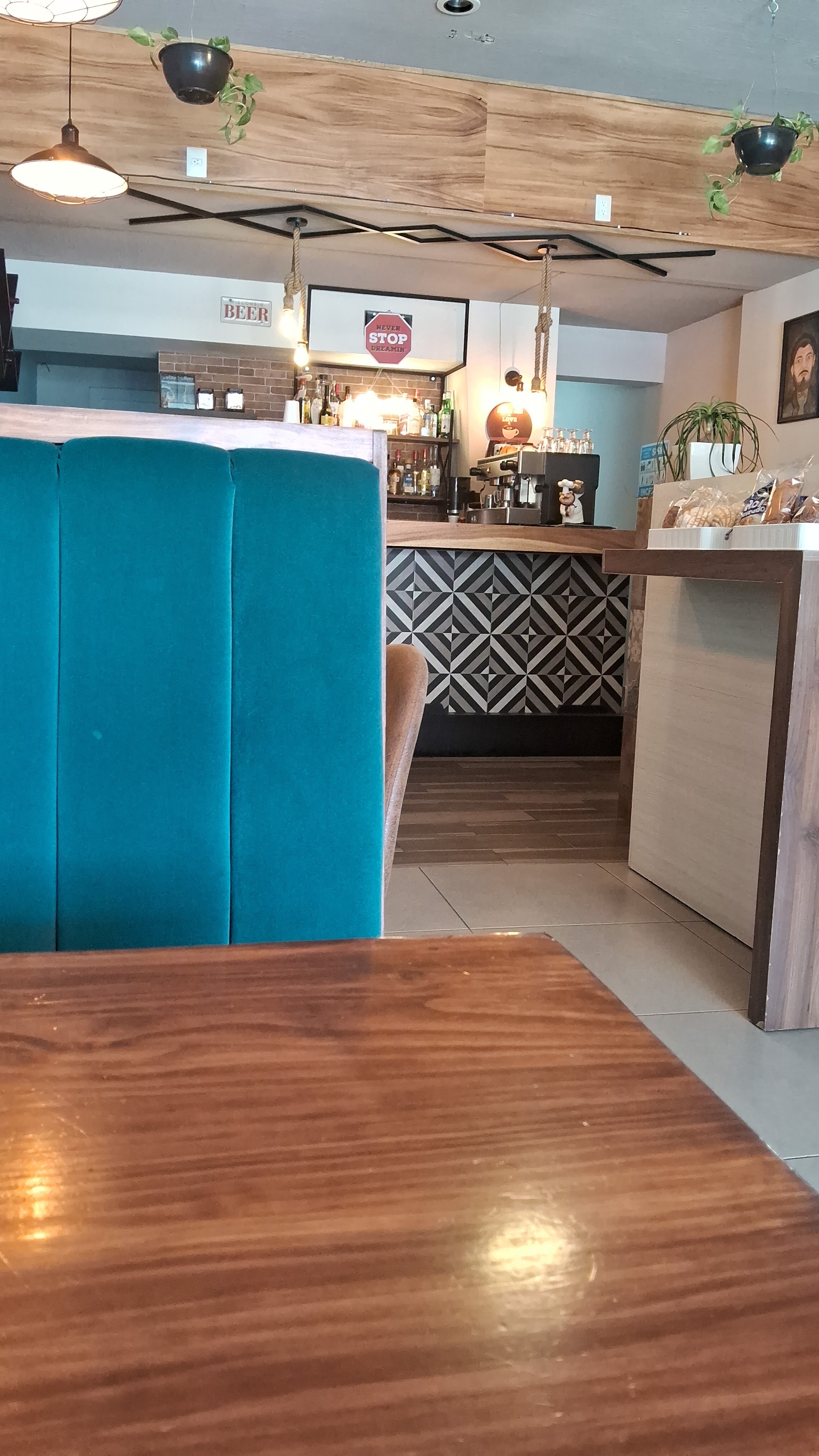 The 11:11 Restaurant-Bar image 10