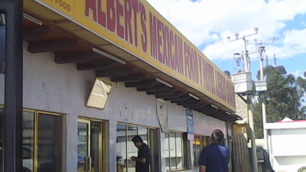Alberts Mexican Food Y Hotel Lienzo Charro image 9