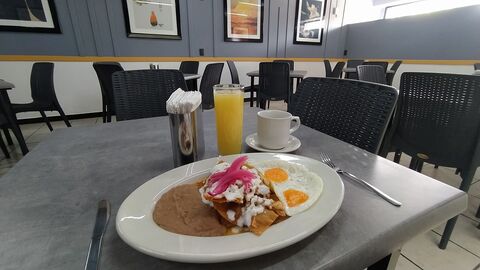 Chilaquería image 1