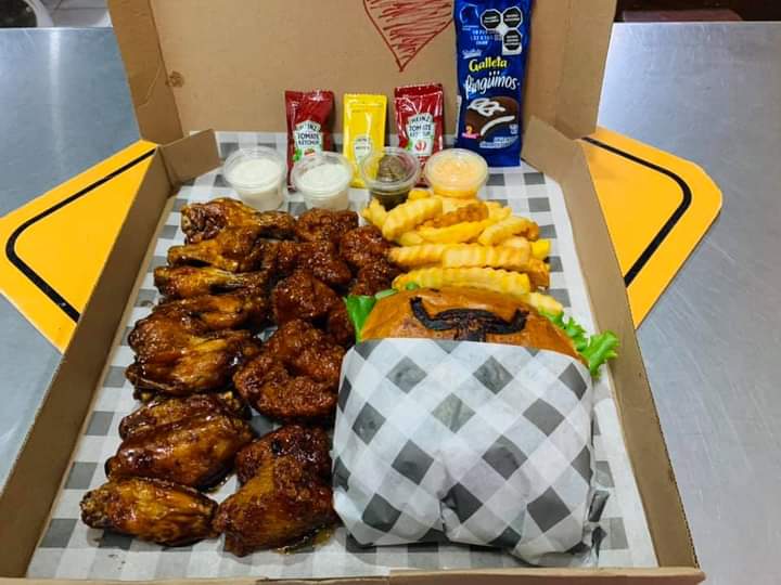 Toron Parrilla Nice image 1