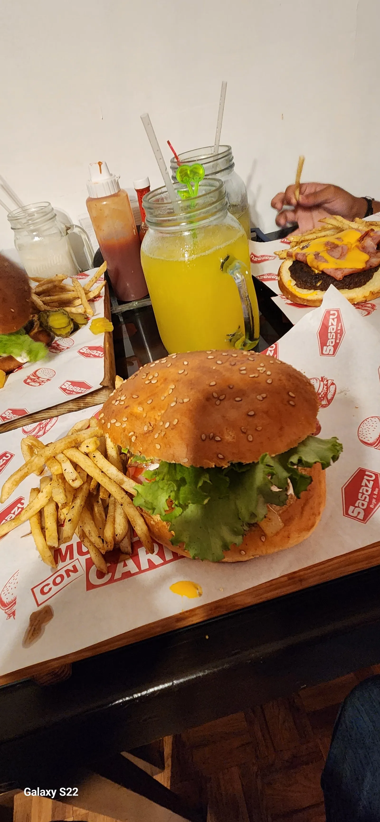 Sasazu Burger and Beer image 5