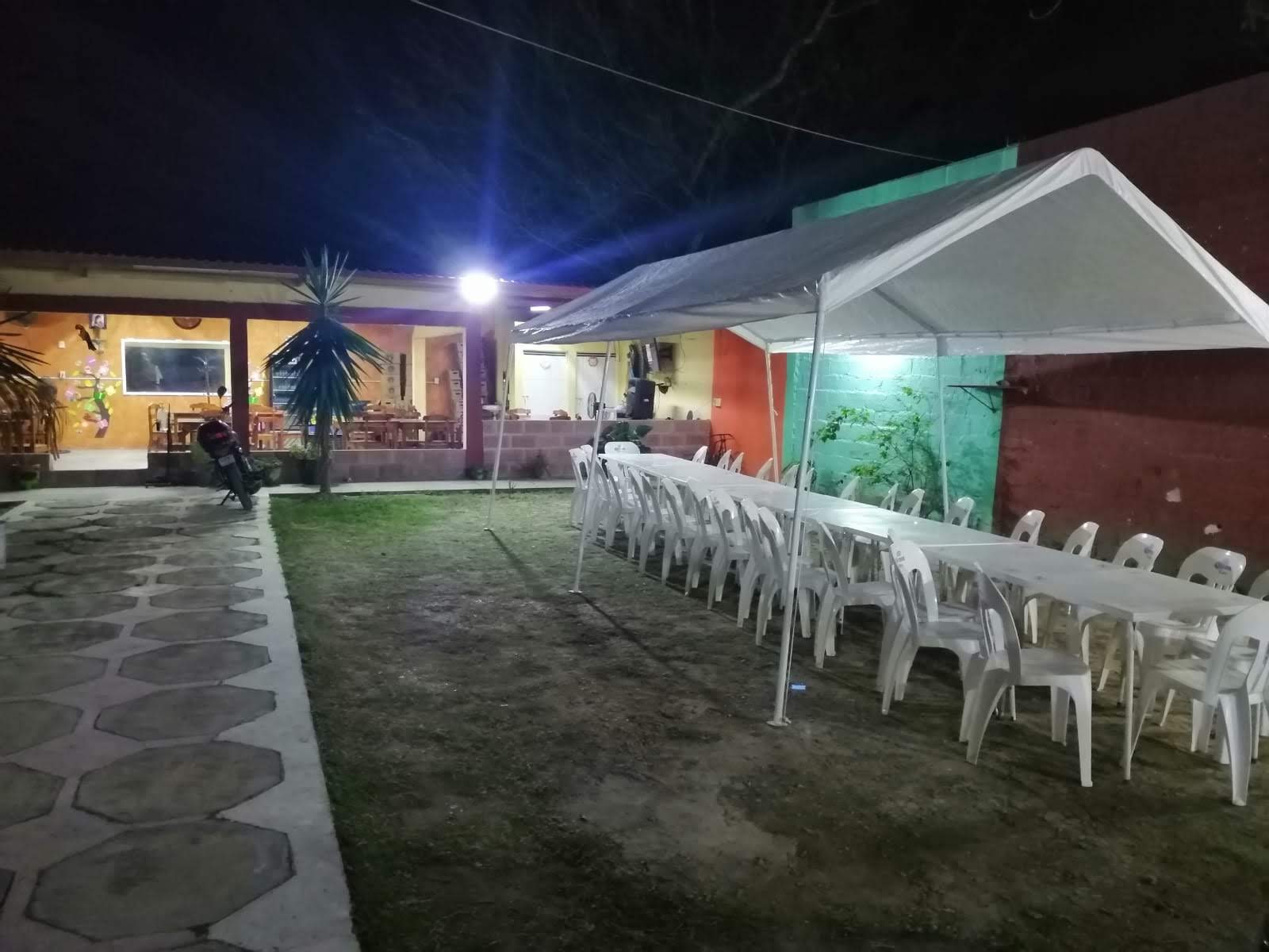 Restaurante y Bar "El Chiringuito de Taty" image 1