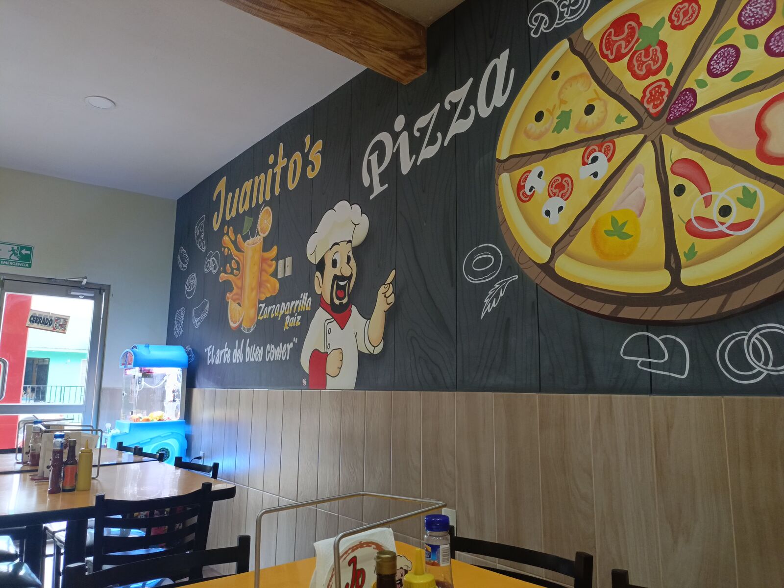 juanito's pizza image 9