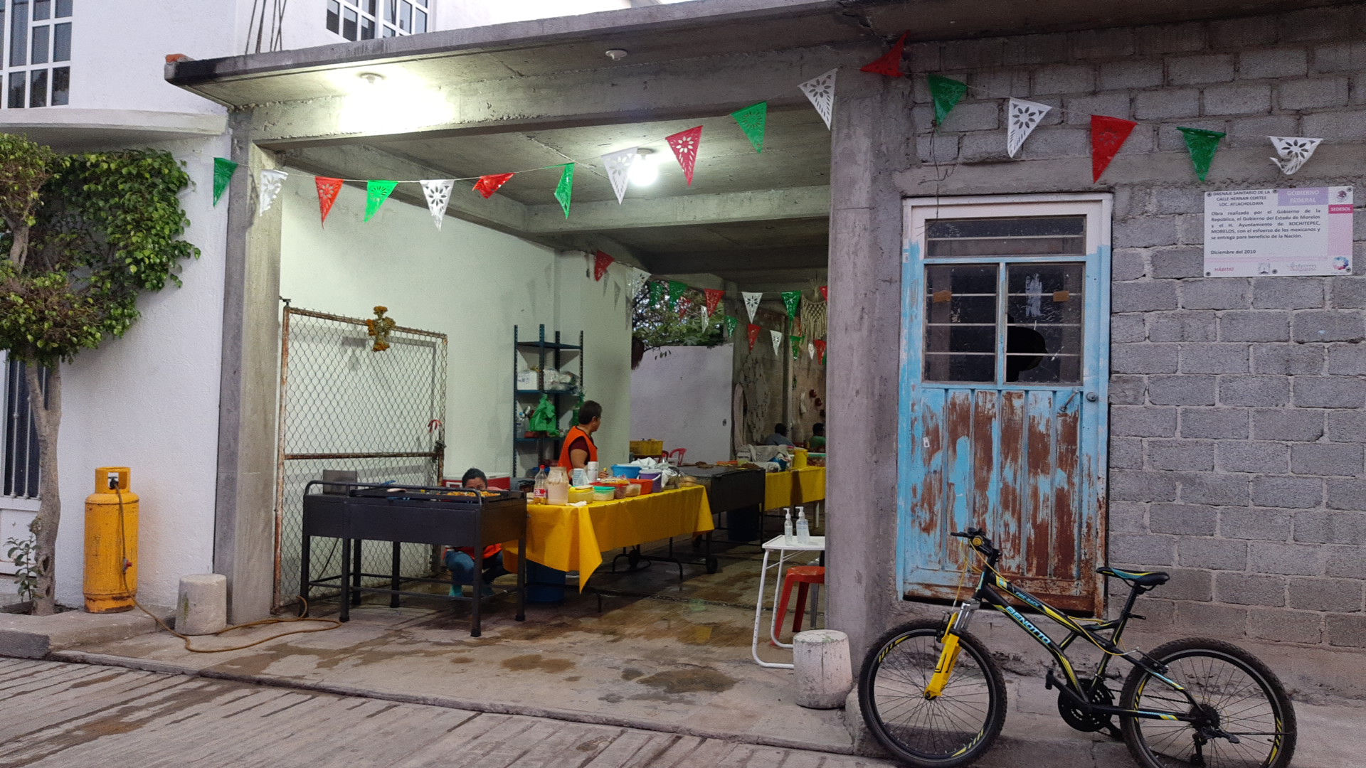 Taquería “El Chino" image 3