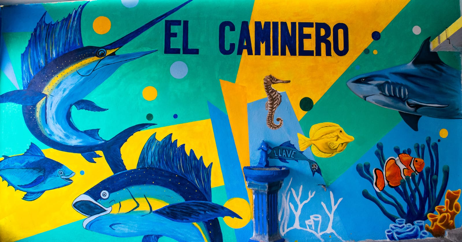 Mariscos El Caminero. image 4