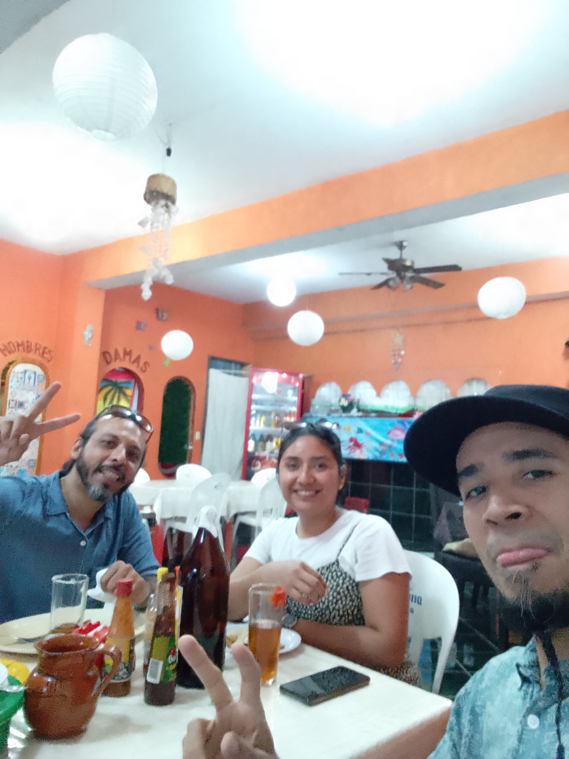 Mariscos El Caminero. image 5