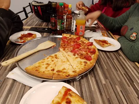 Rossely Pizza Nogales image 3