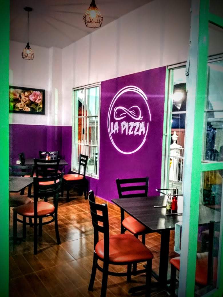 La Pizza image 8