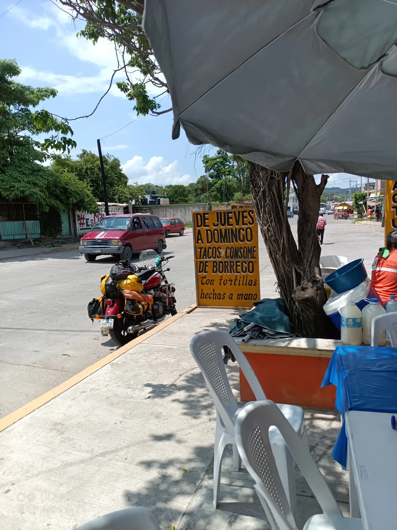Tacos y consomé borrego image 4