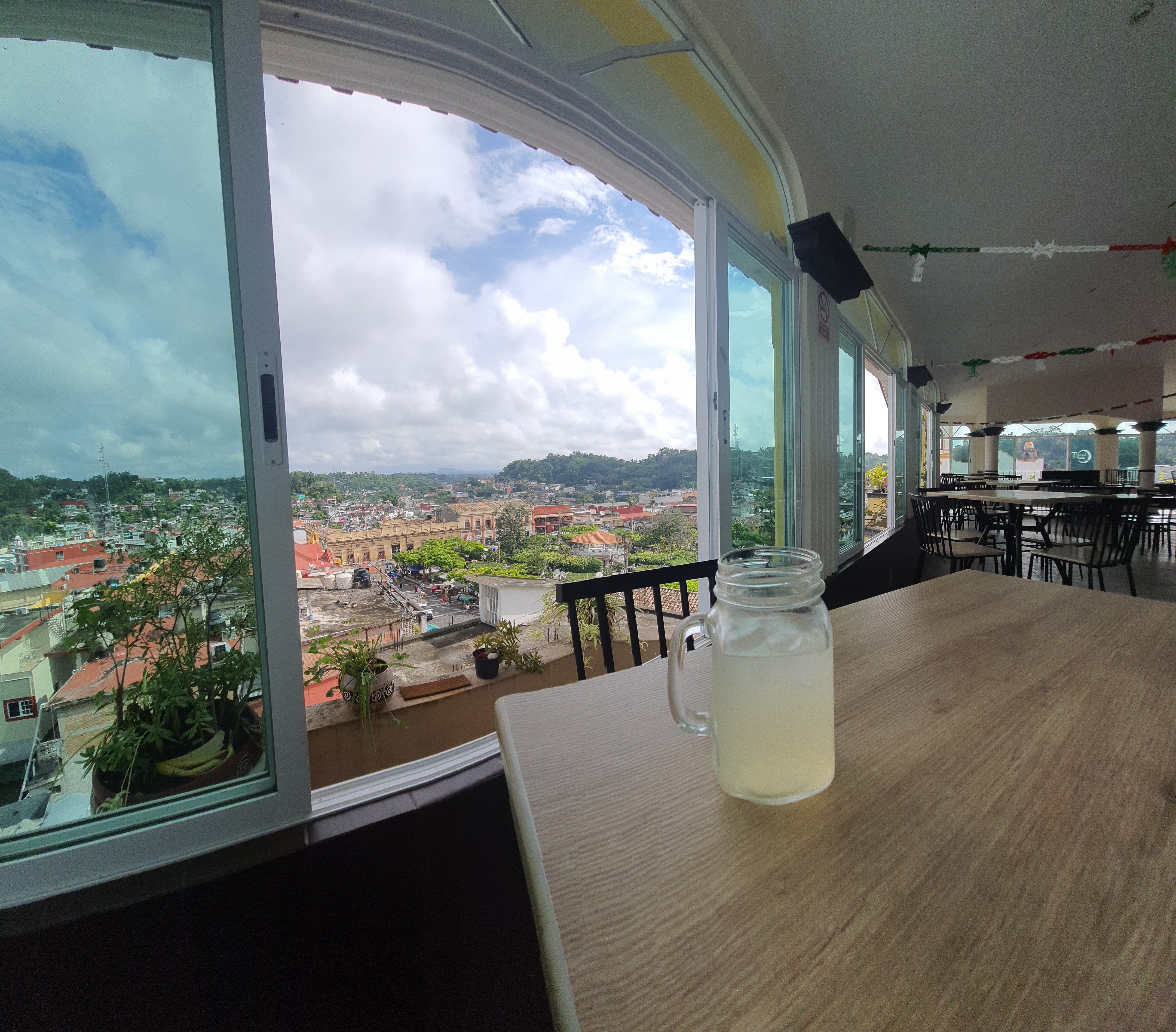 Tzasná Restaurante image 1