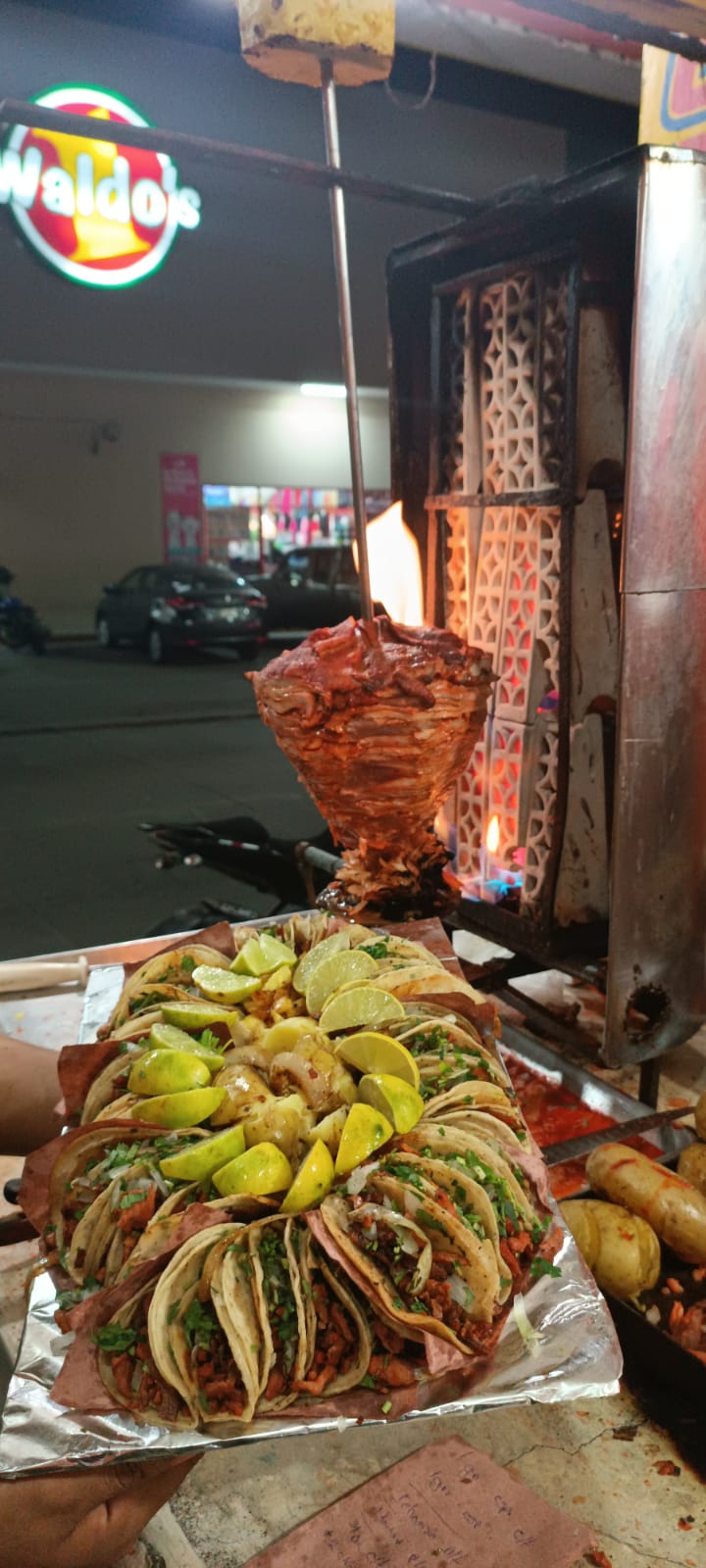 Super Taquería "El Gordo" image 7