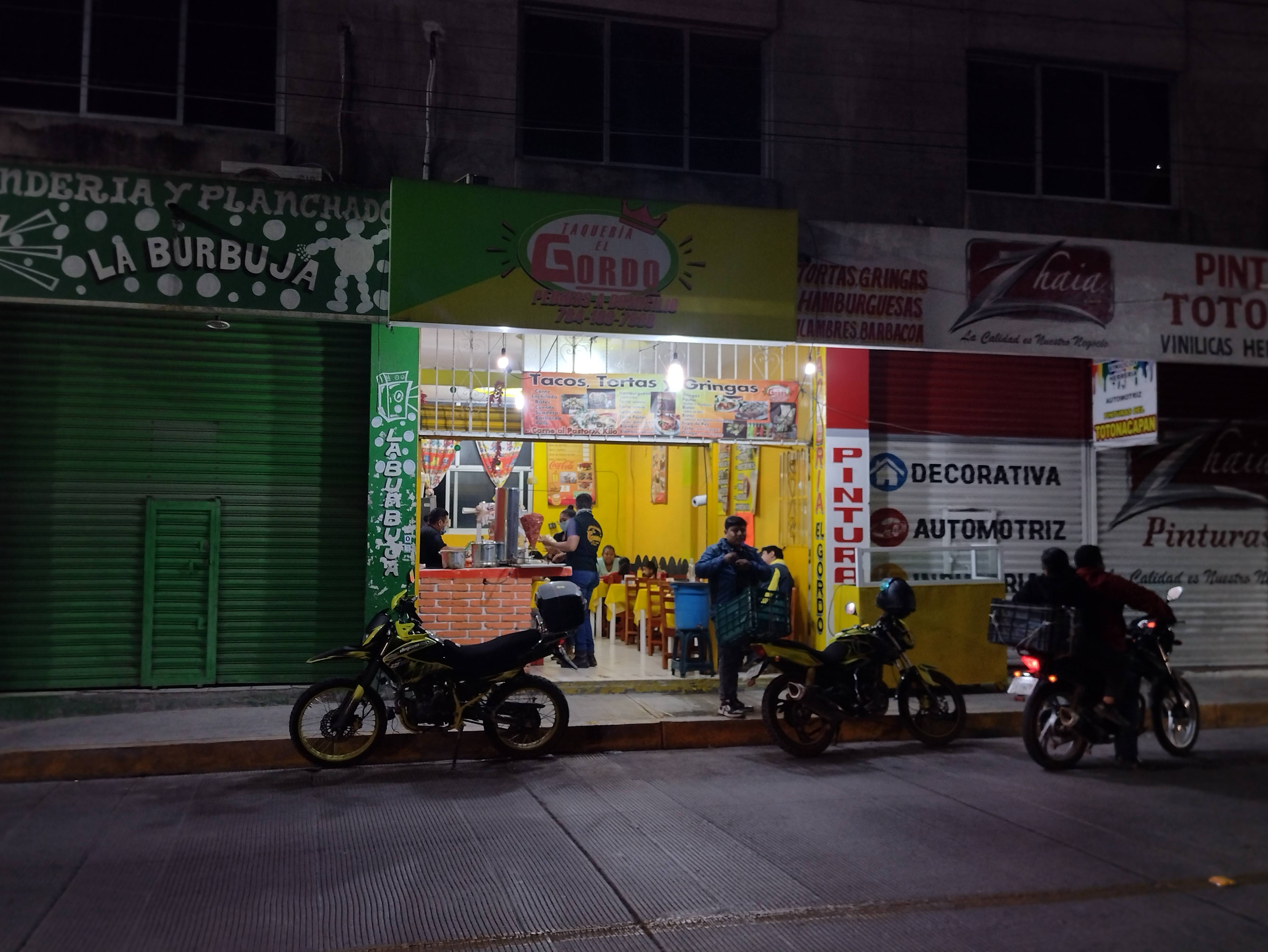 Super Taquería "El Gordo" image 10