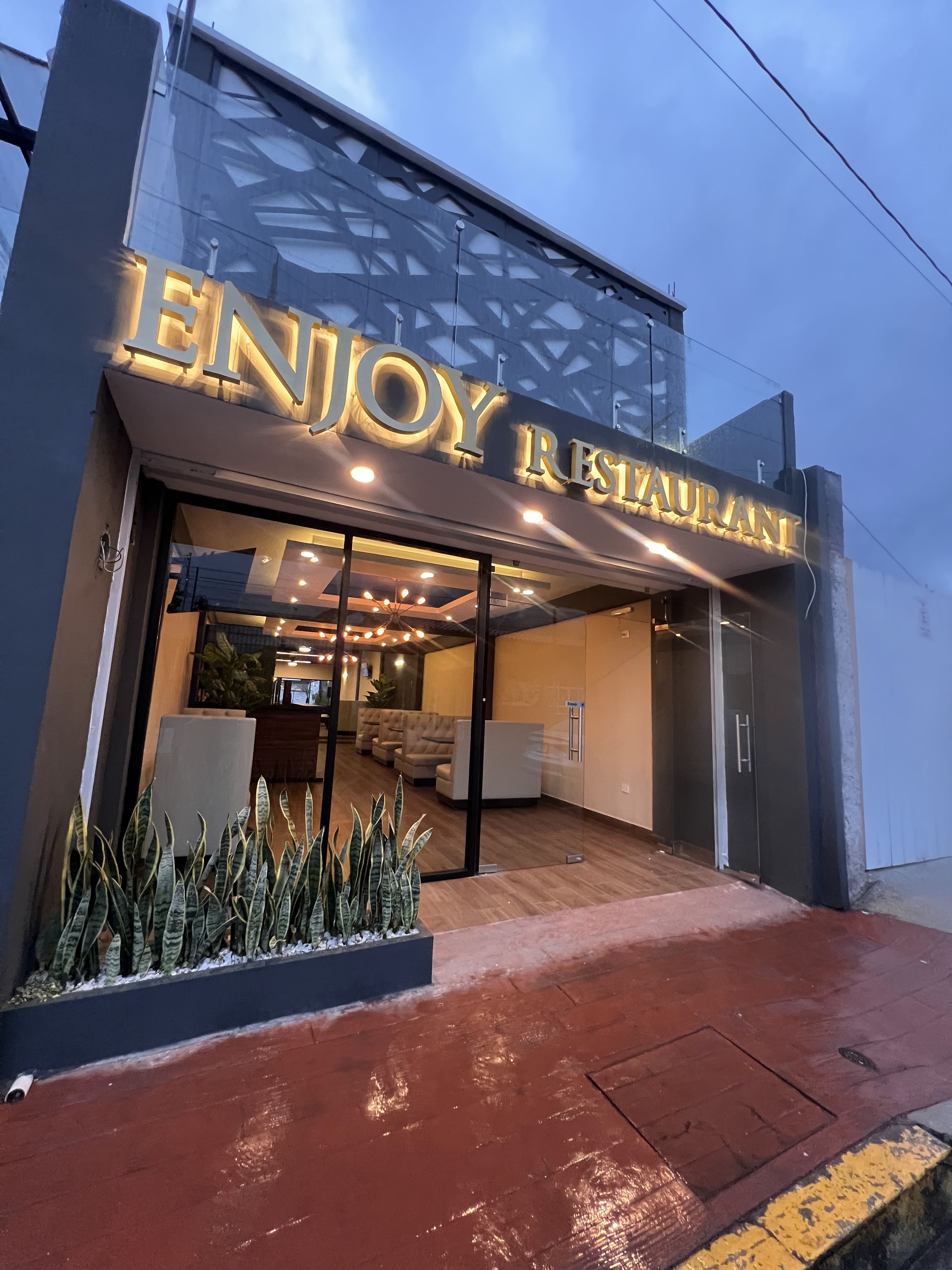 Enjoy Restaurant image 1