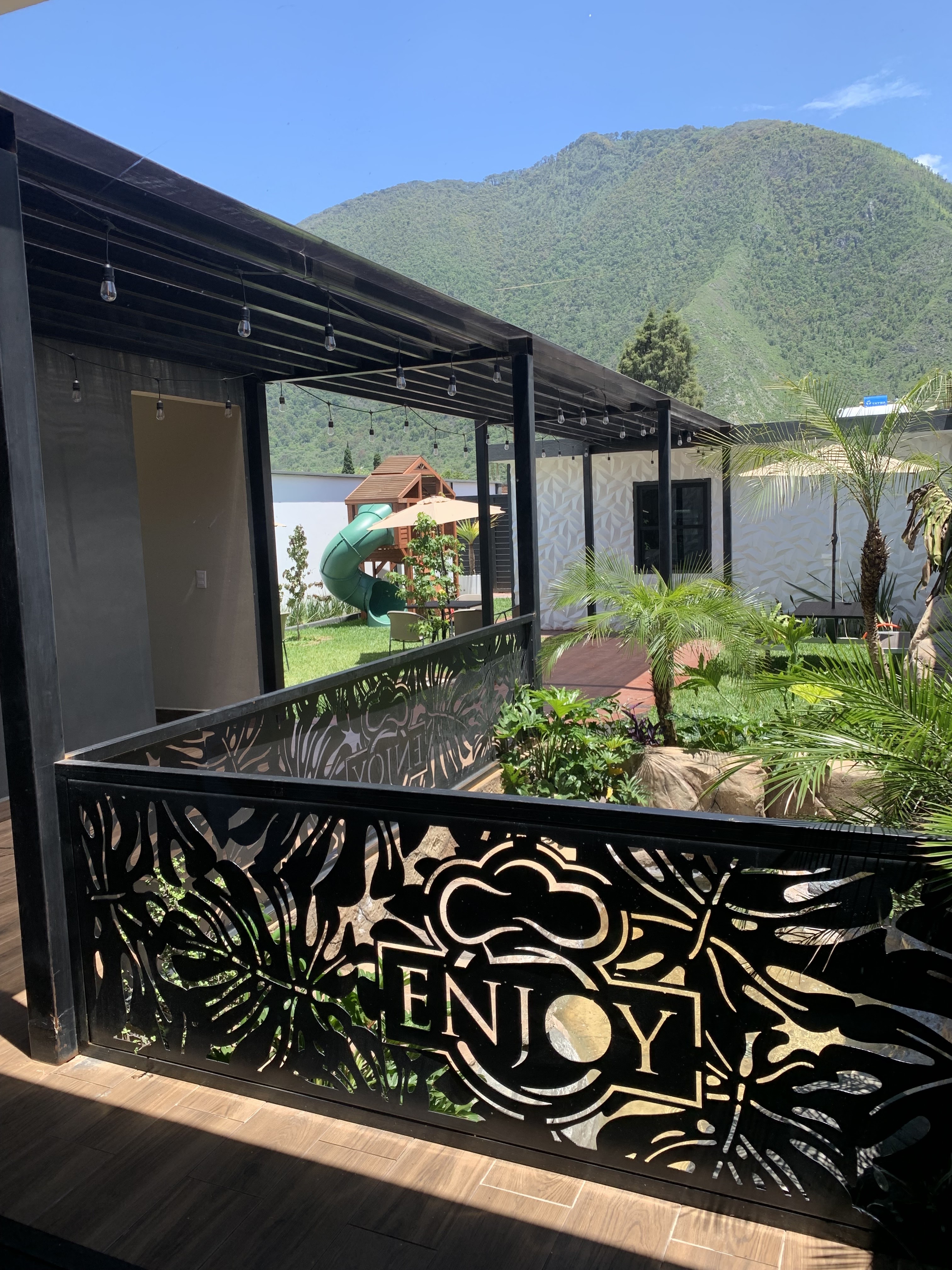 Enjoy Restaurant image 8