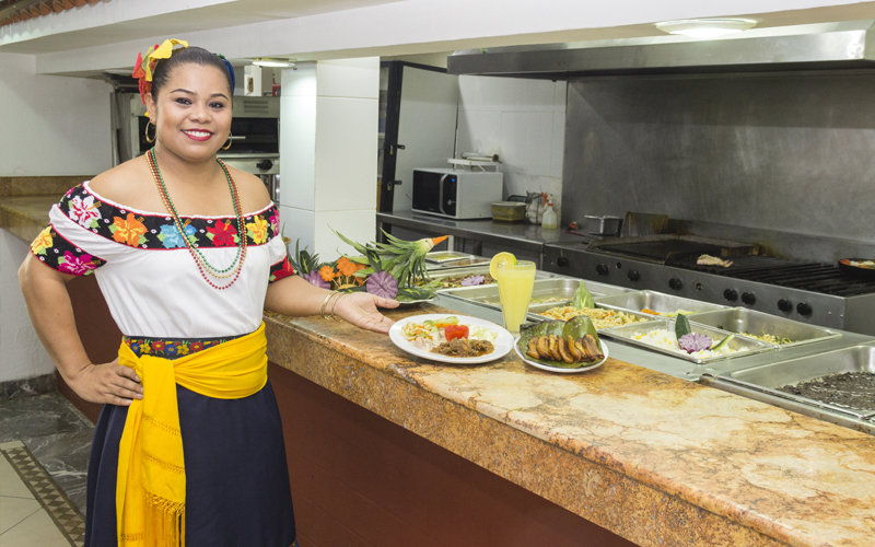 Los Ciruelos restaurant image 3