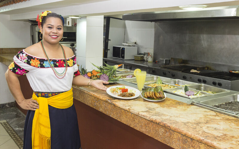 Los Ciruelos restaurant image 3