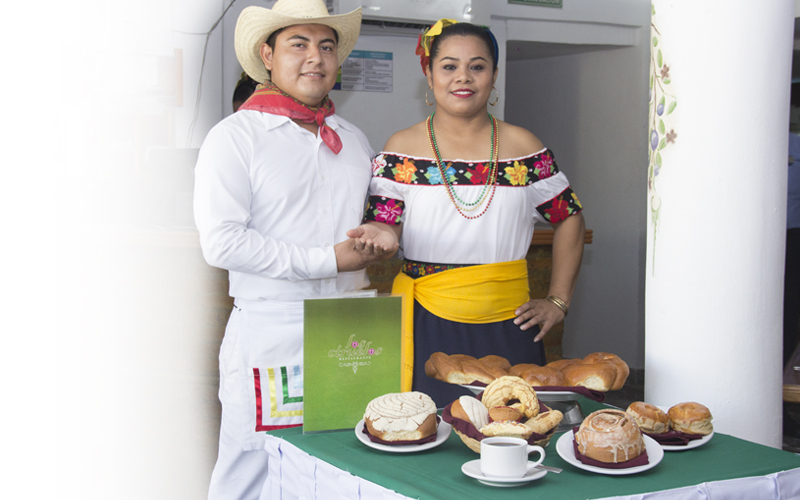 Los Ciruelos restaurant image 4