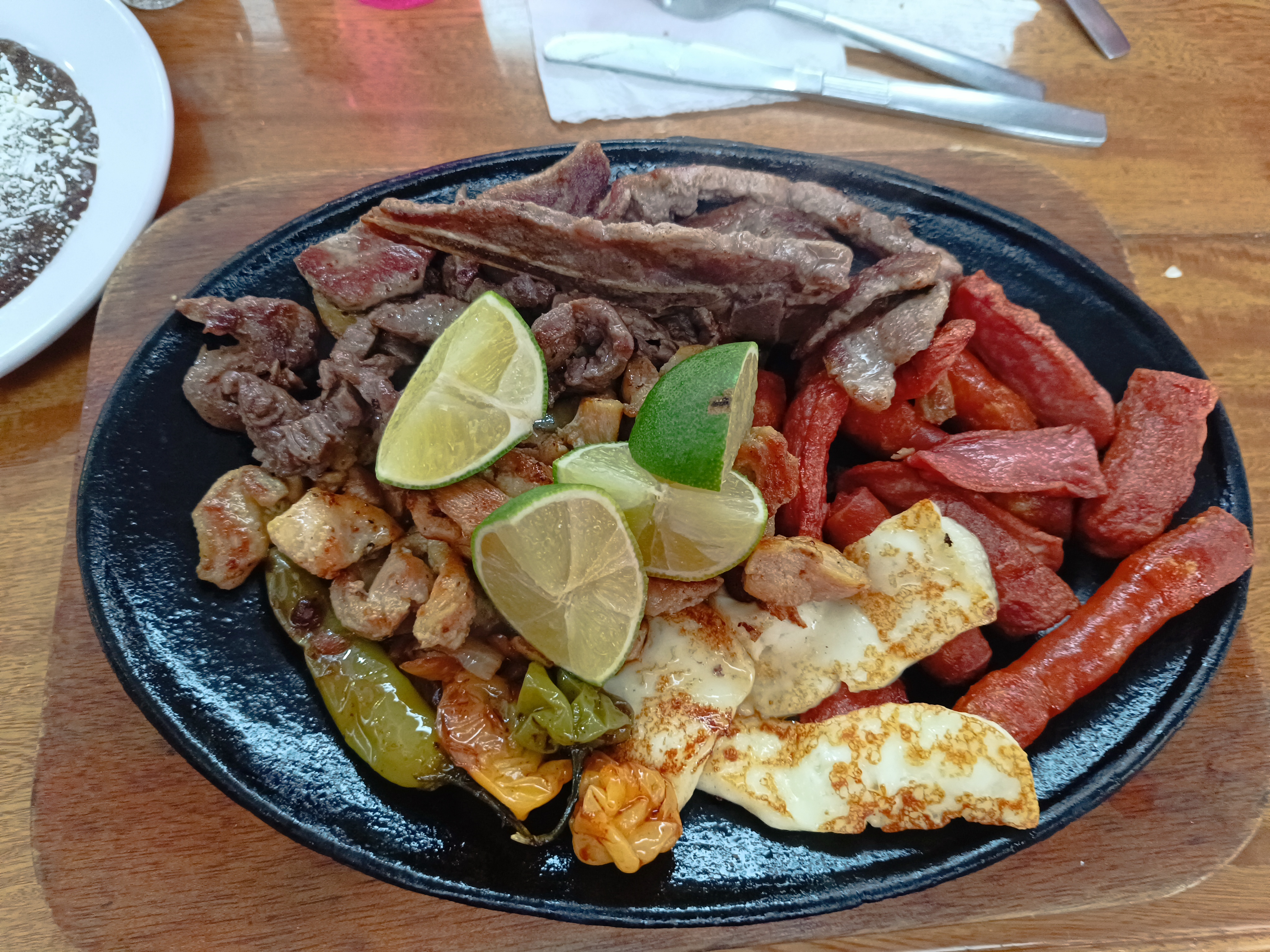 Los Ciruelos restaurant image 9