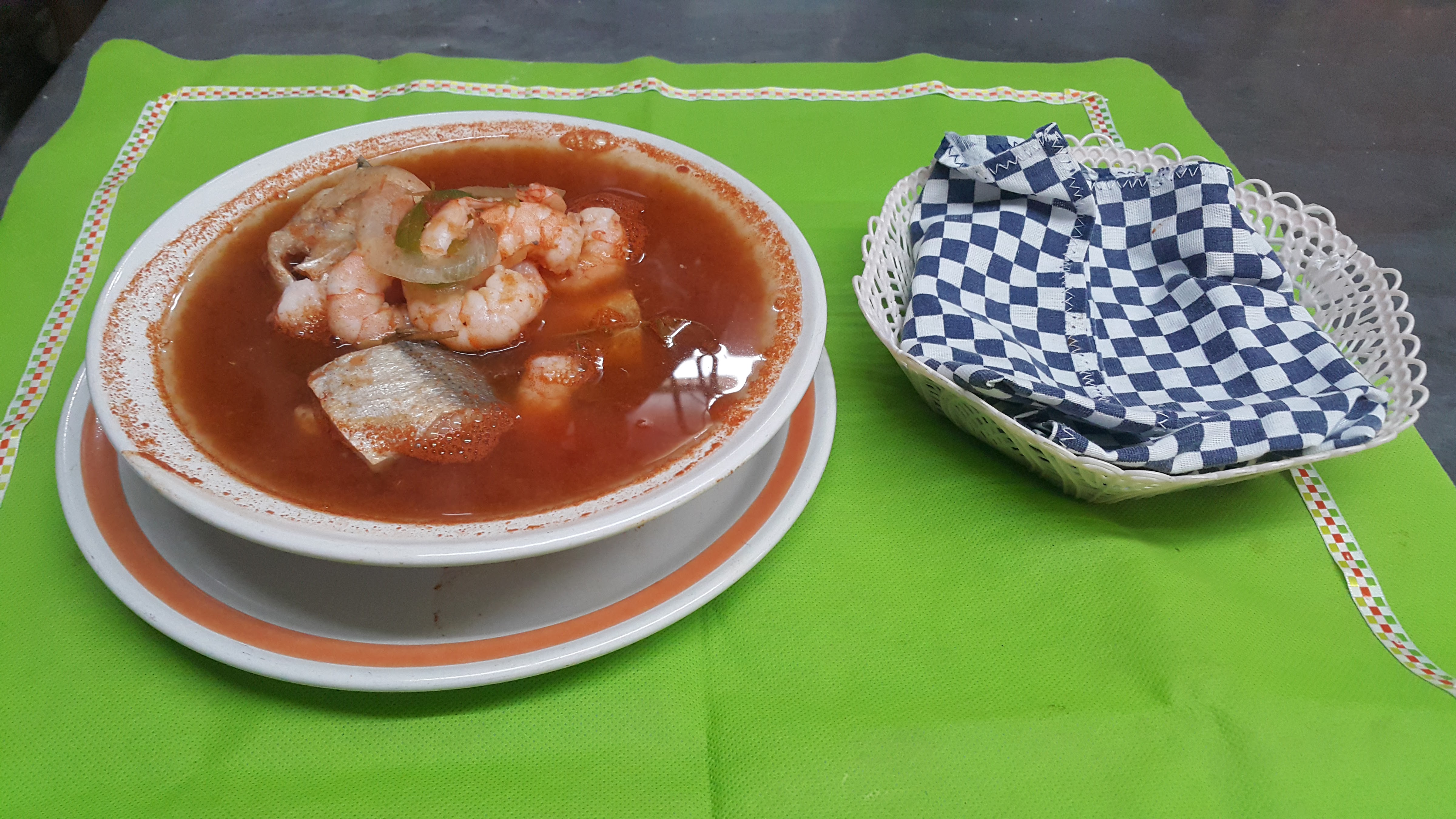 La Cascada Mariscos, Aves y Carnes image 5