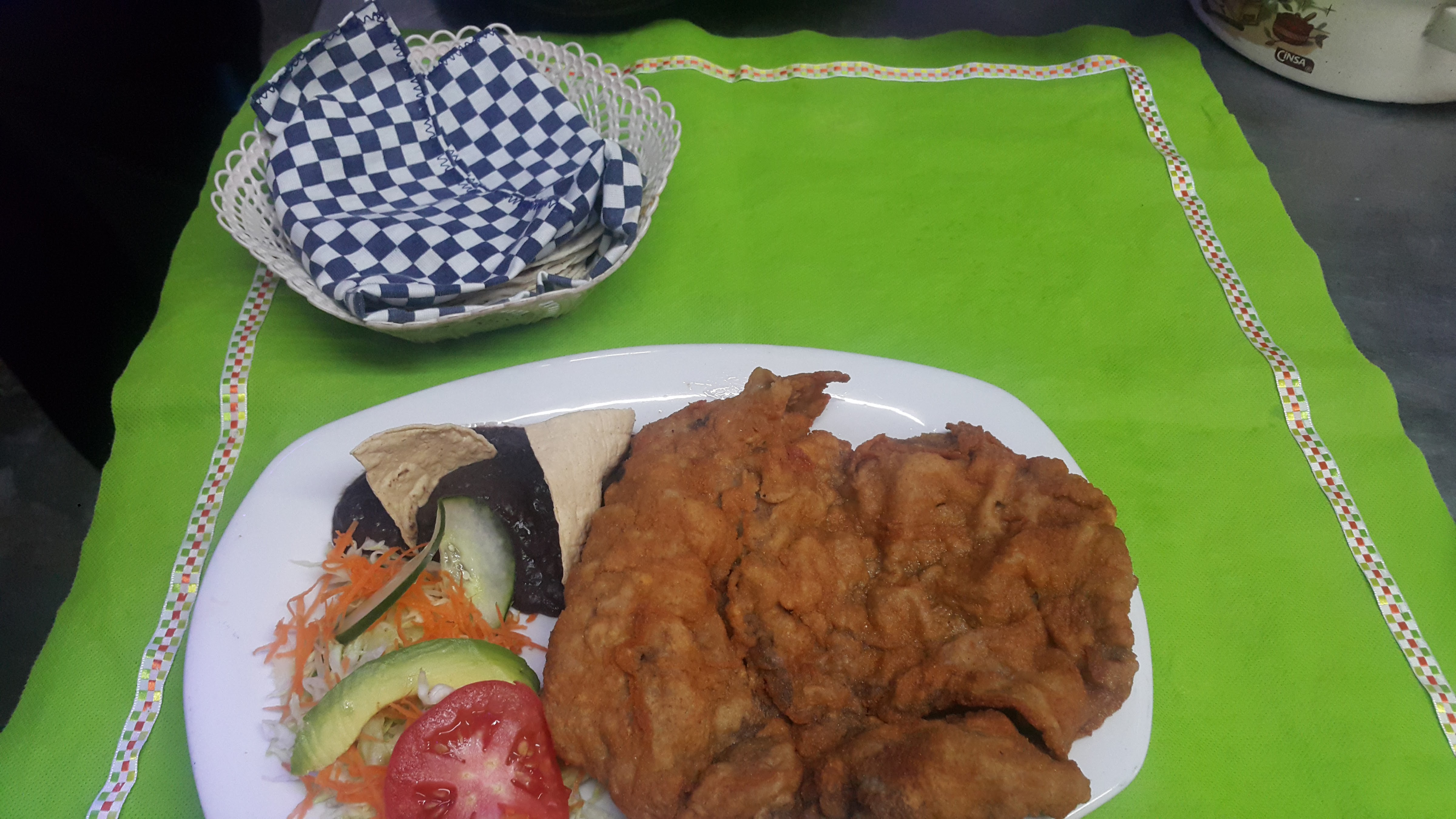 La Cascada Mariscos, Aves y Carnes image 7