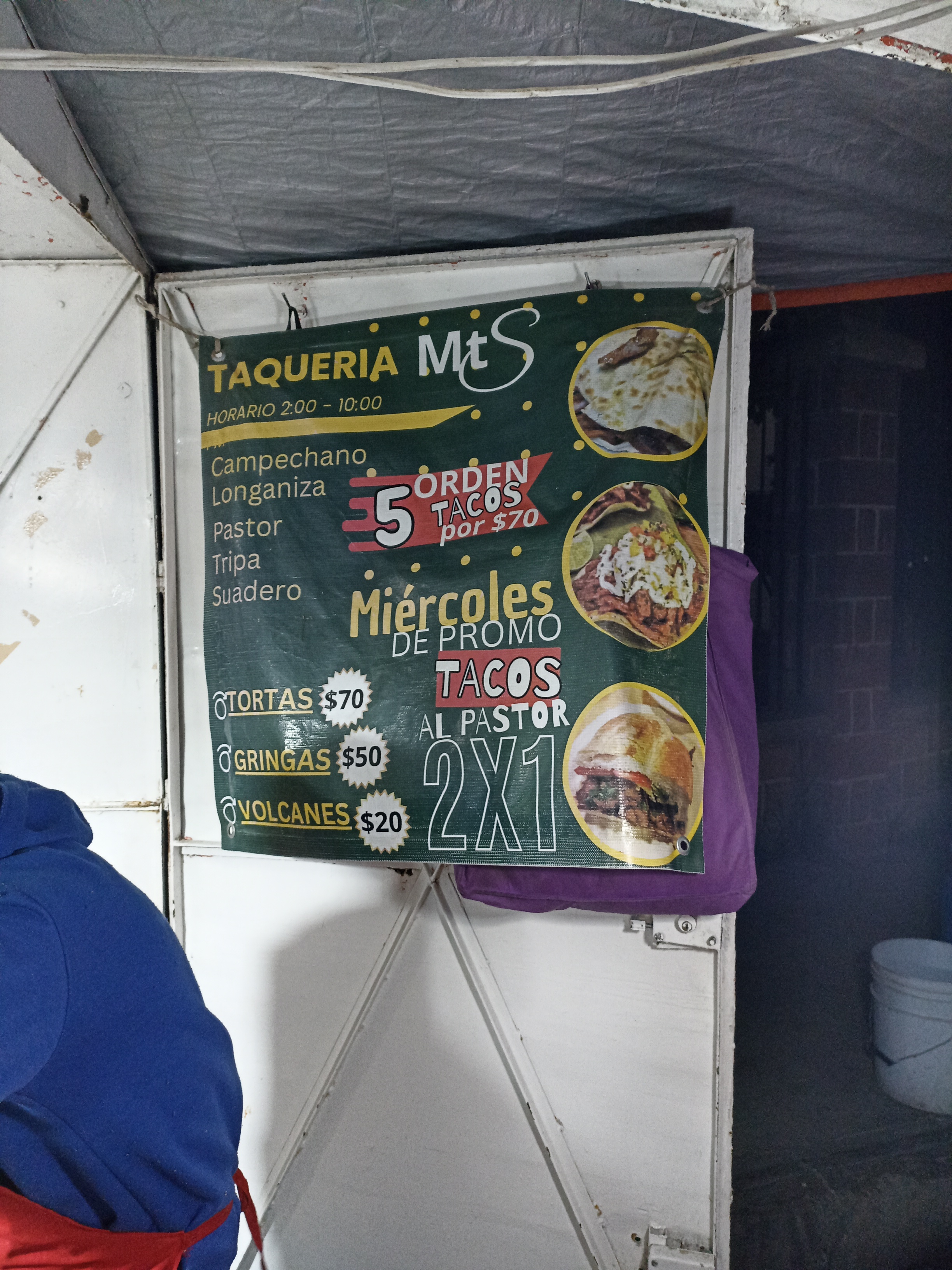 Taqueria Martínez image 1