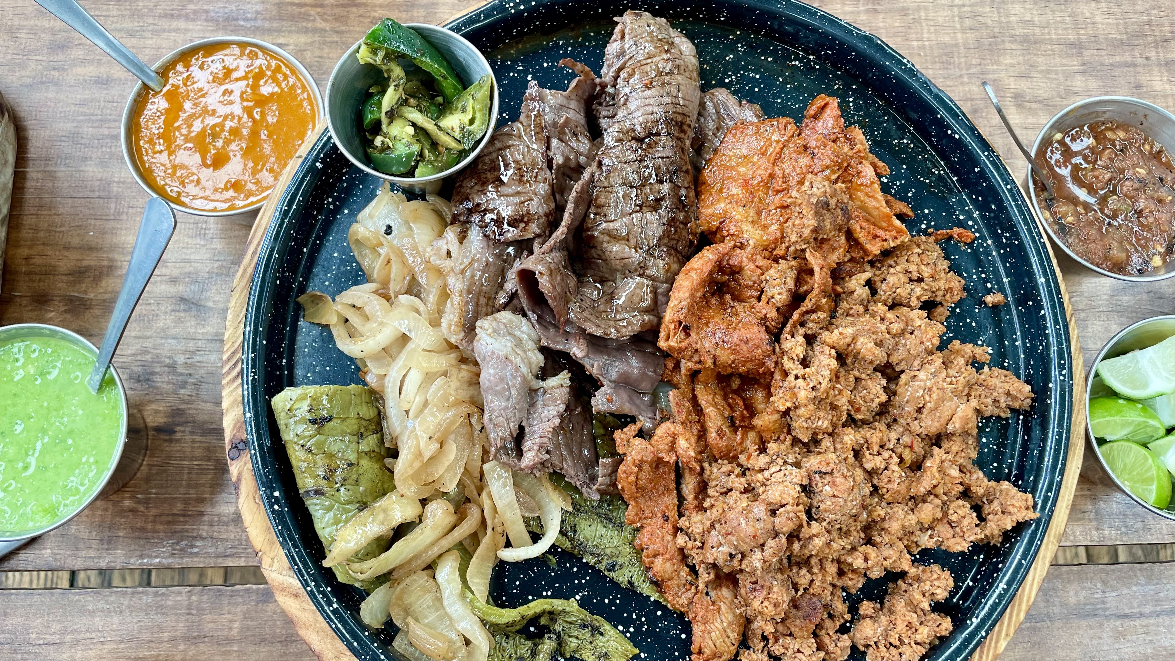 Bendita Cecina, La Cecinera image 6