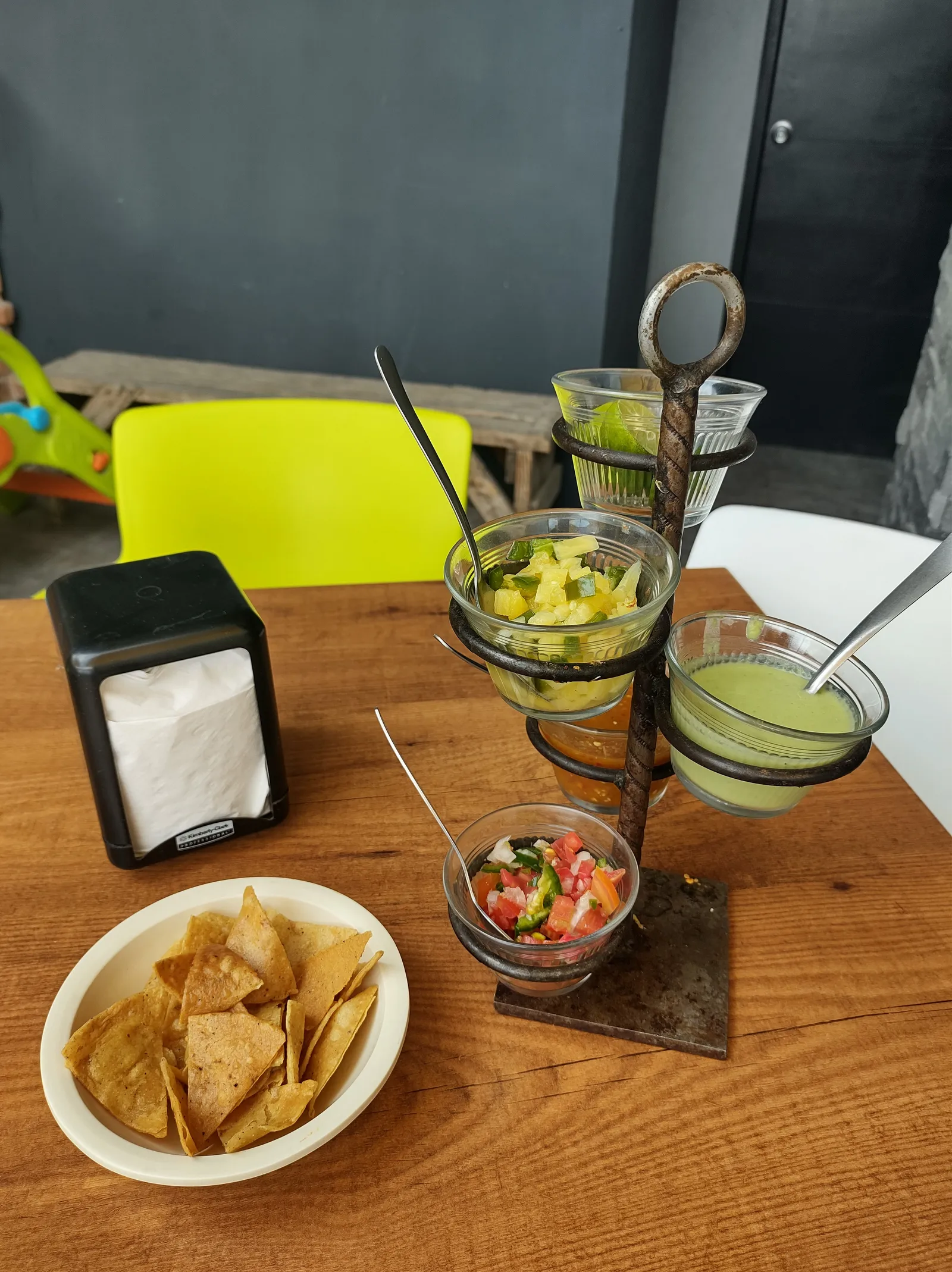 LAS PARRILLADAS TAQUERIA image 5