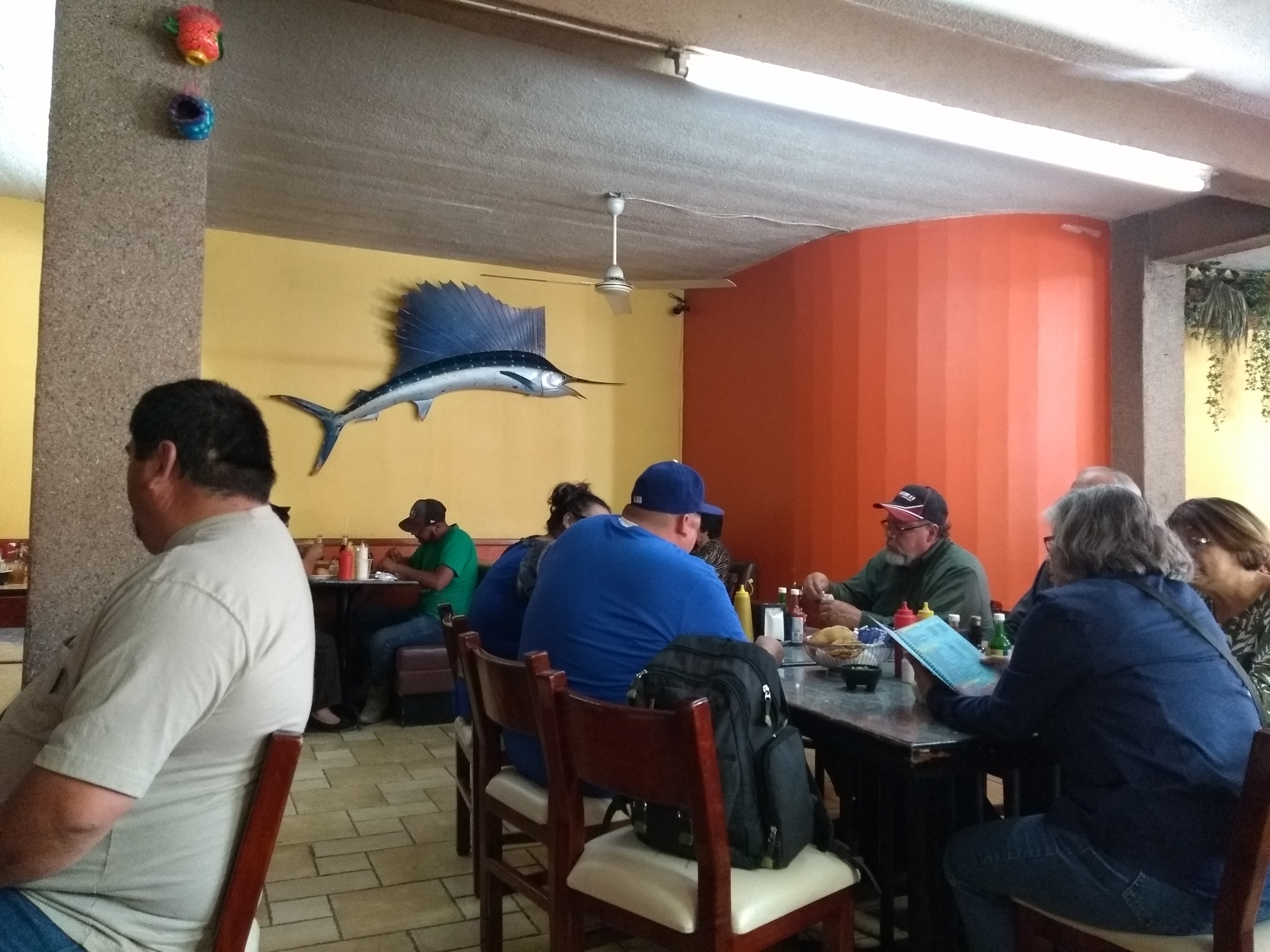 pescaderia la sierra image 9