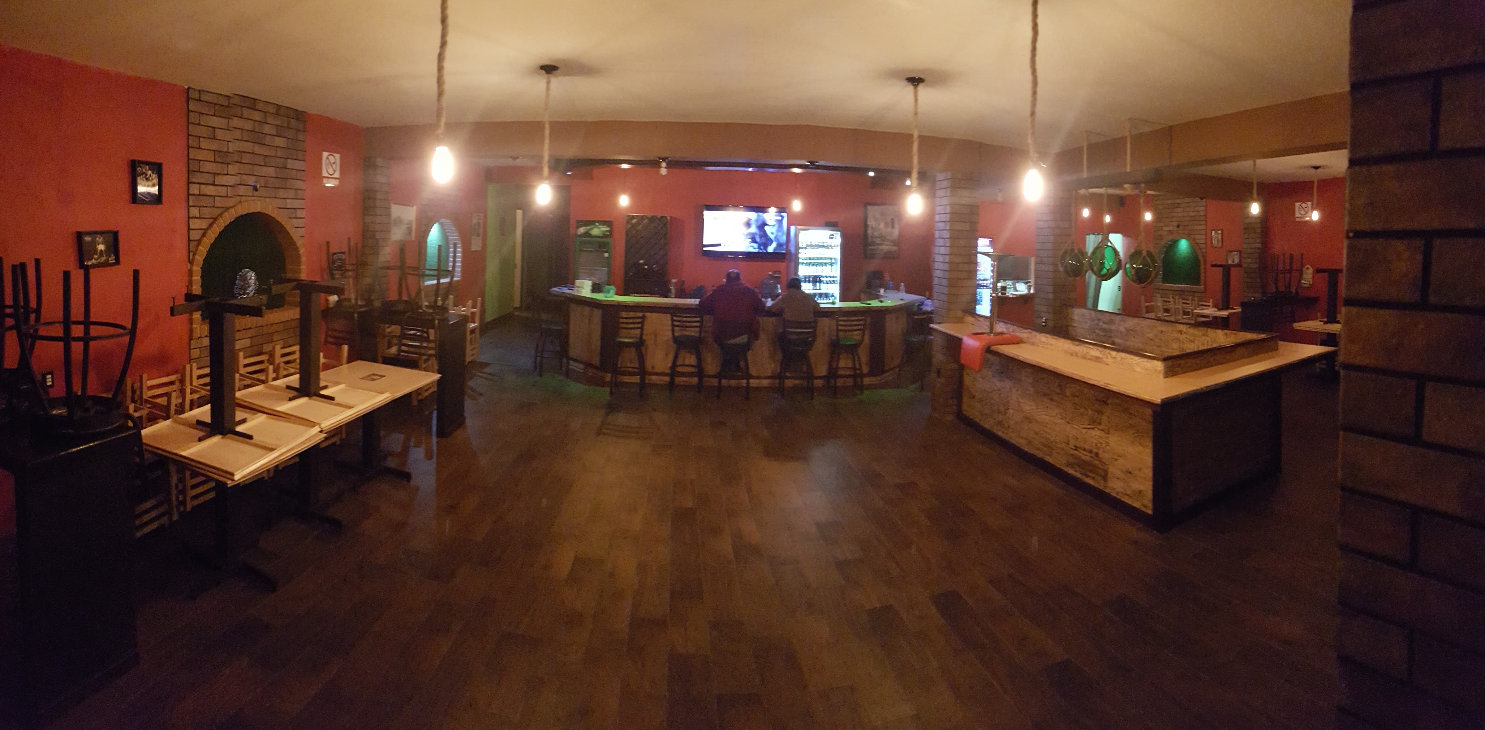 La Taberna Del Oso Bar image 1