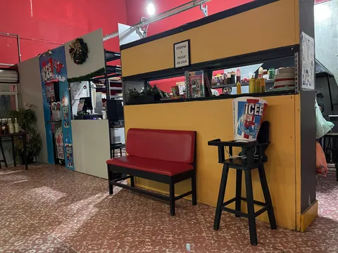 Pizza To Go, Pollo Rango y Crepas La Rue image 1