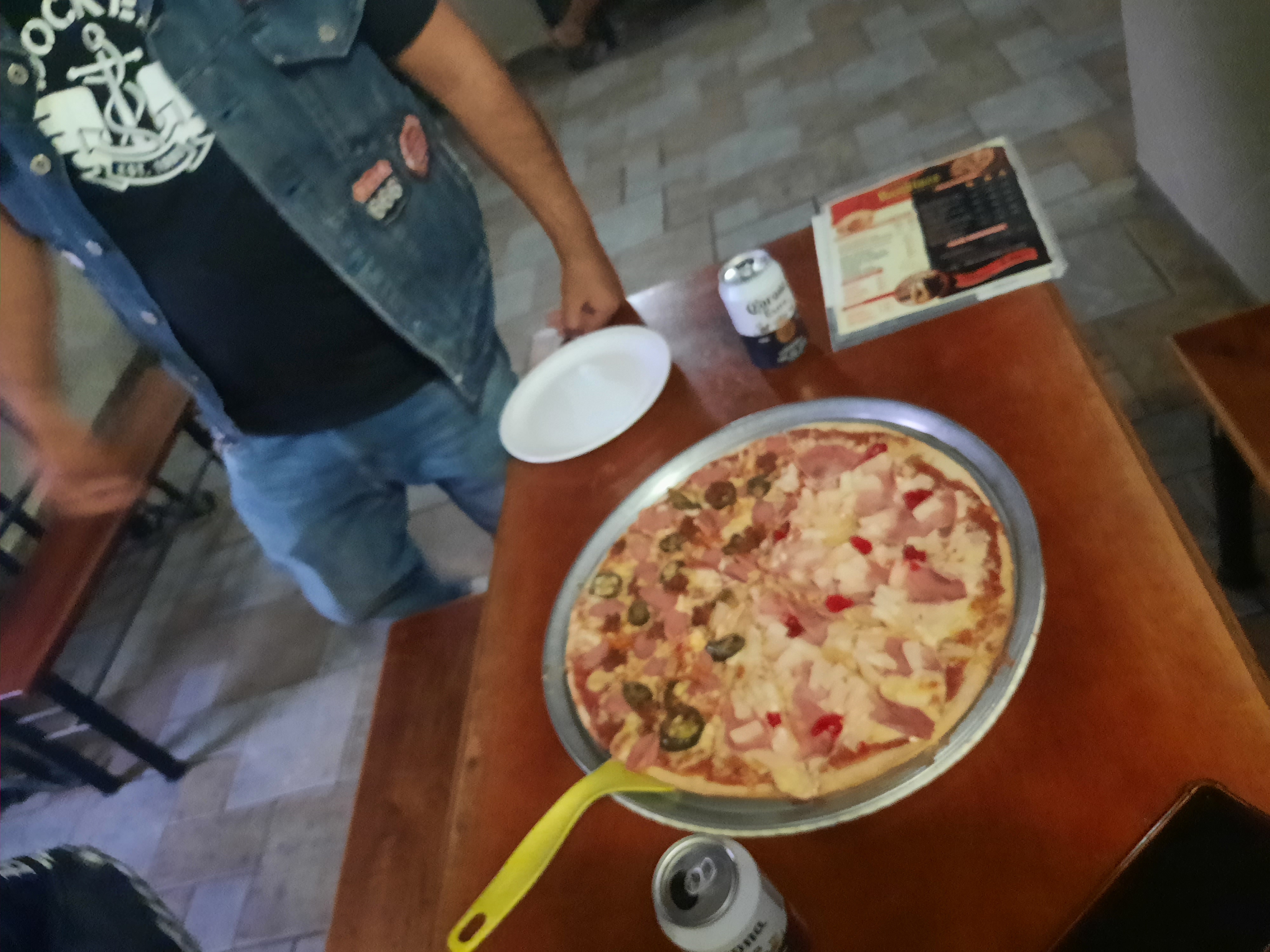 Bambinos Pizza image 4