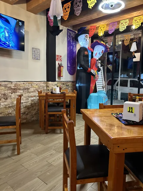 Lid’s Pizza image 1