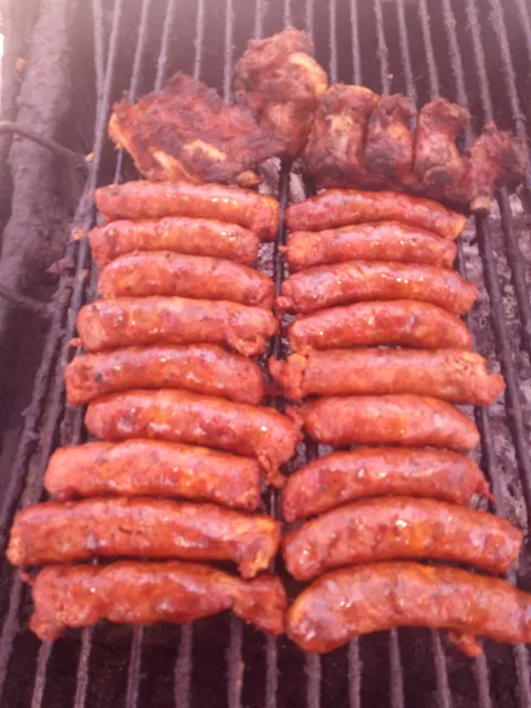 "El Rey De La Longaniza" image 3